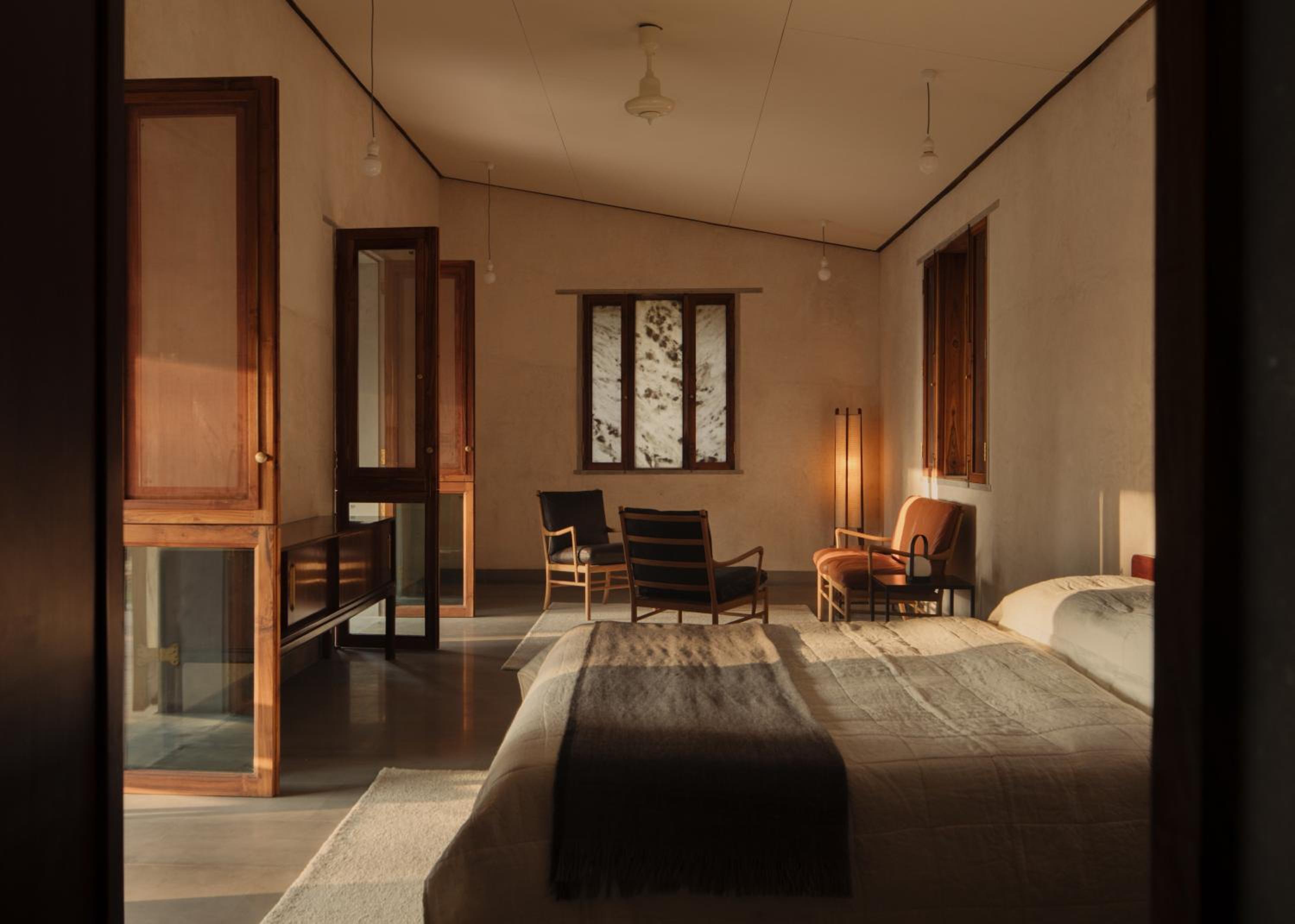 King Room with Mountain View photo 2