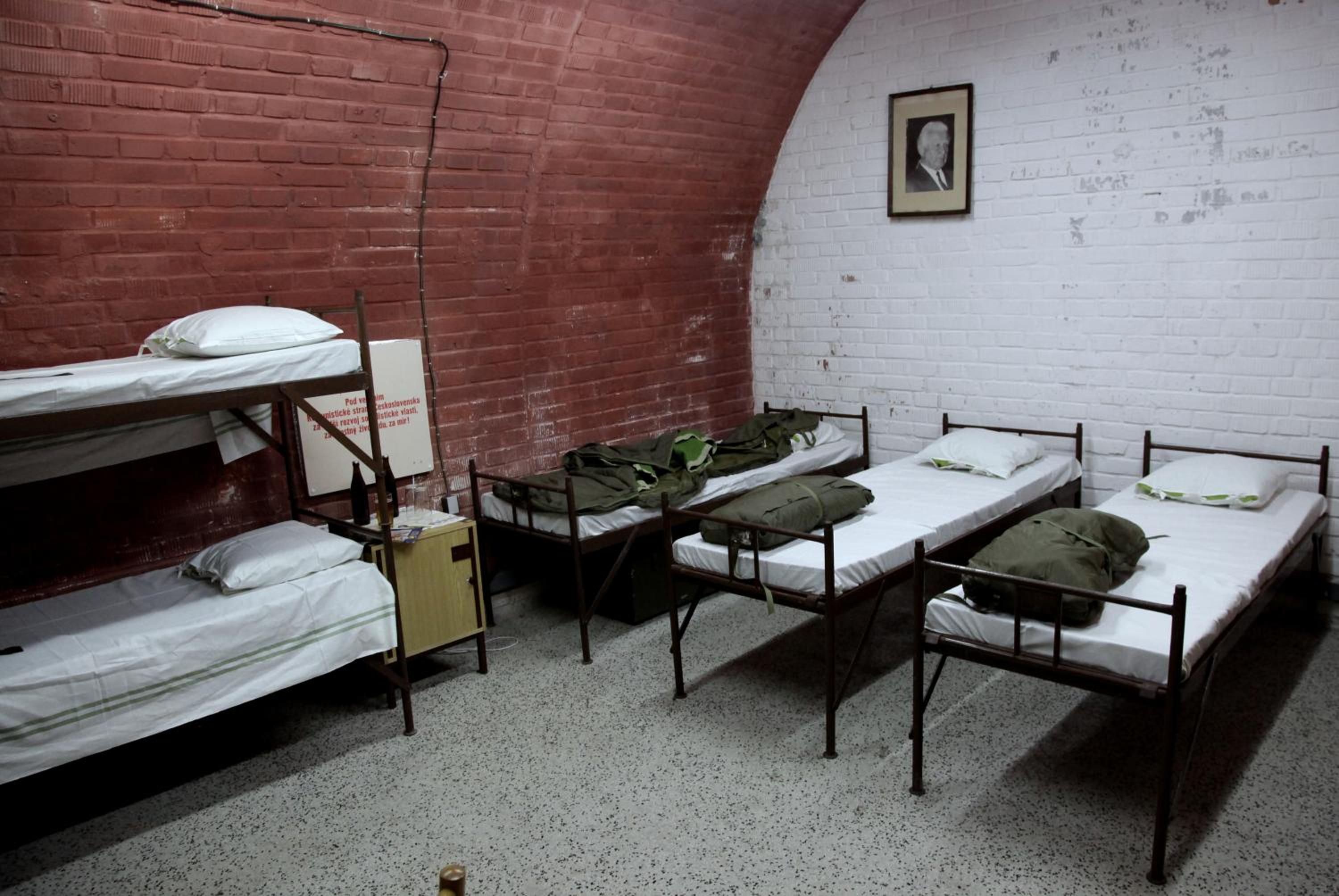 Bed in 6-Bed Mixed Dormitory Room photo 1