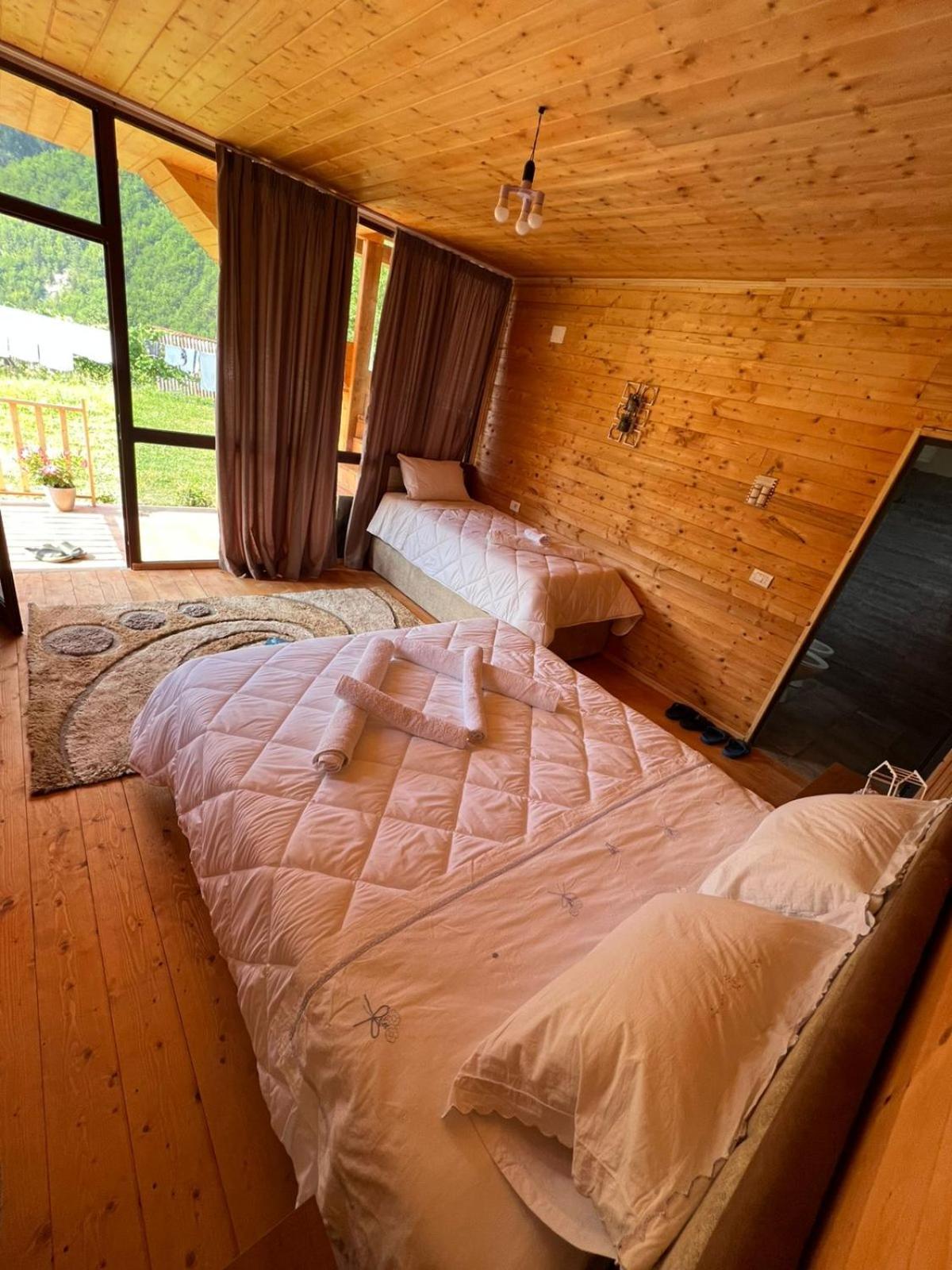 King Room with Mountain View photo 2