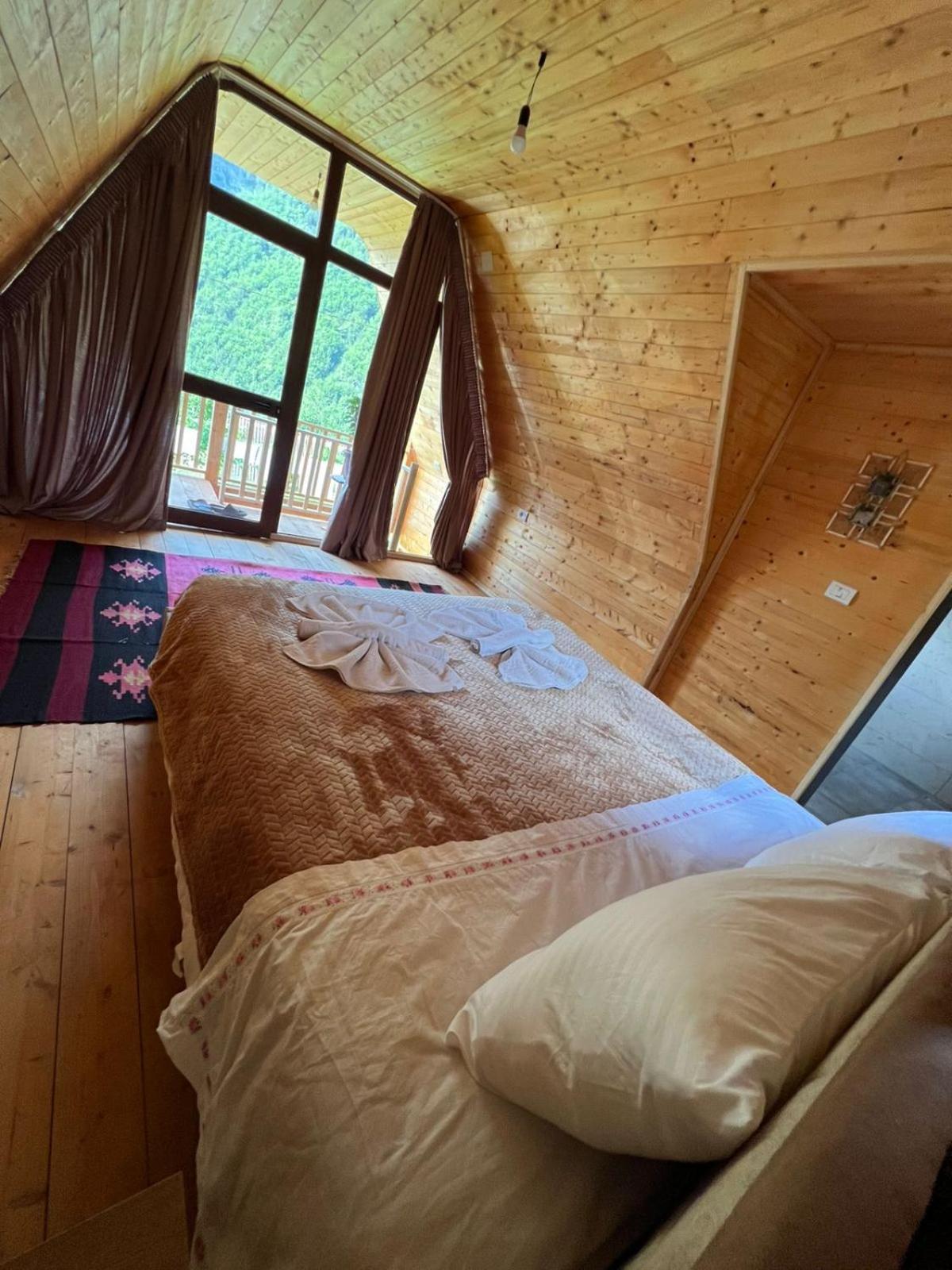 King Room with Mountain View photo 1