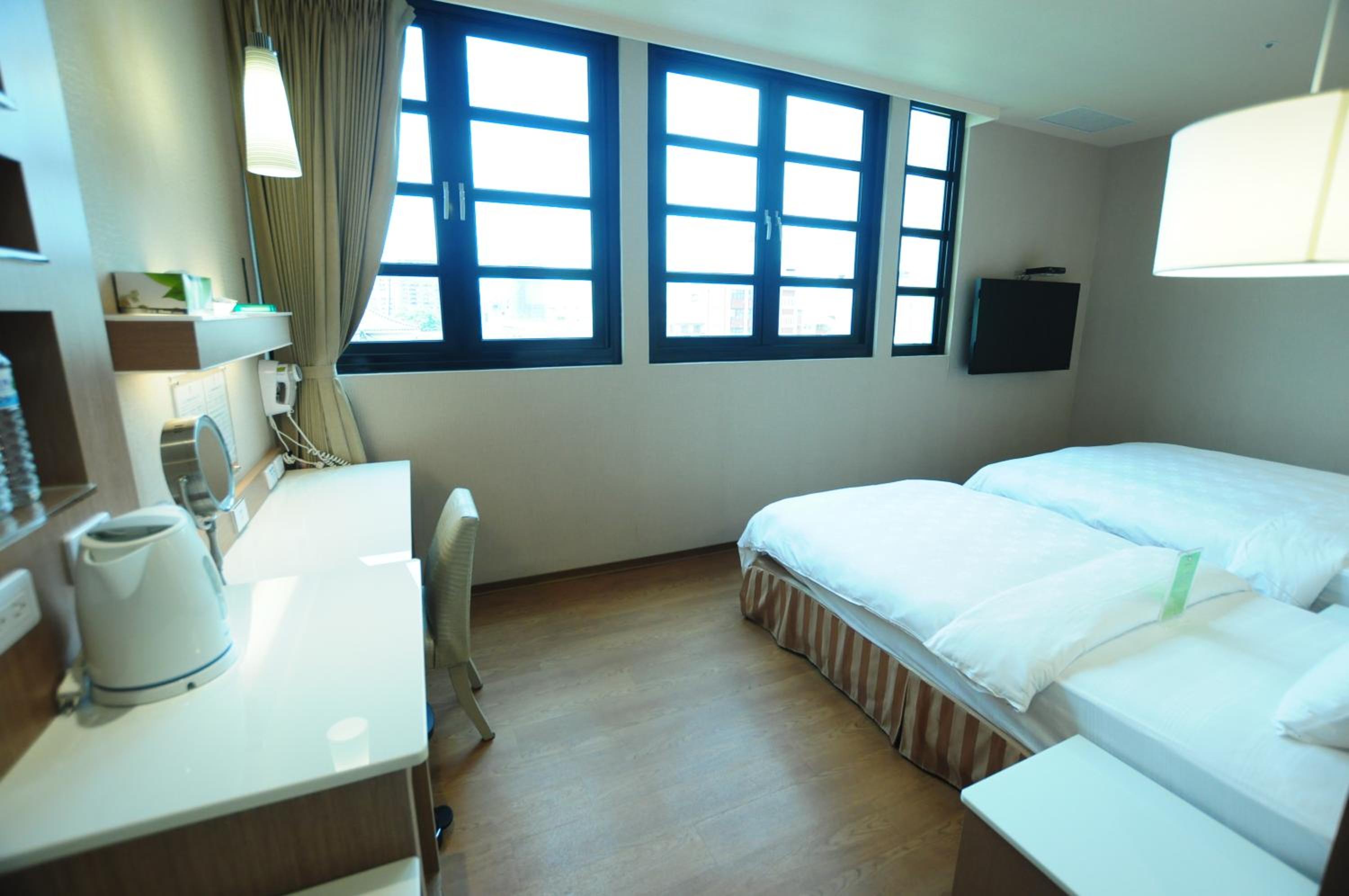 Exquisite Triple Room photo 3
