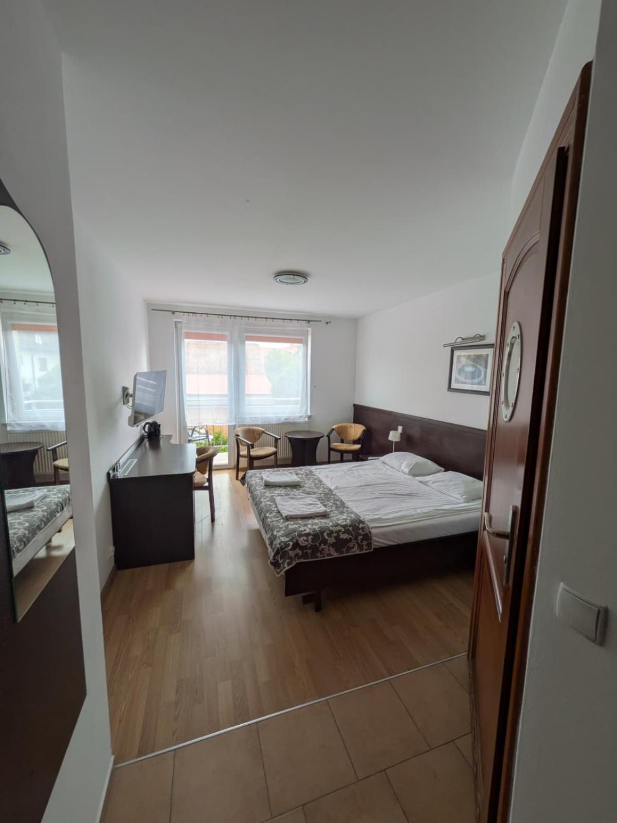 Deluxe Double Room with Balcony photo 1