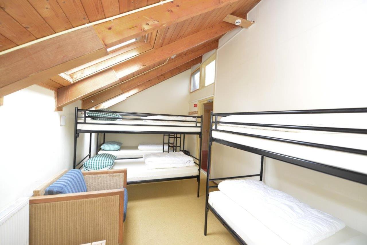 Budget Twin Room photo 2