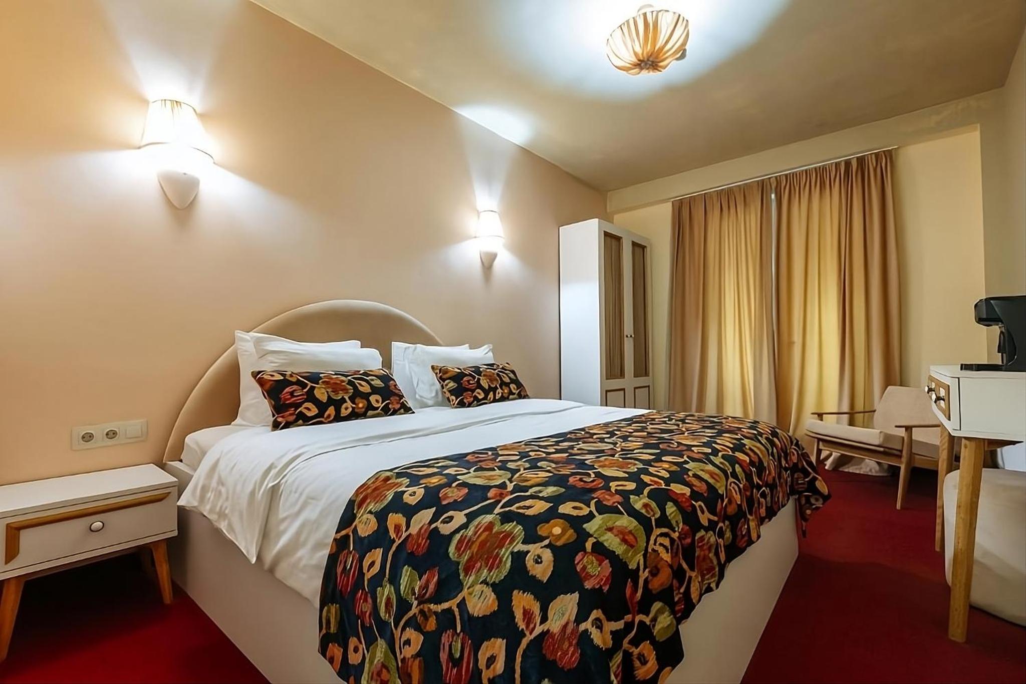 Standard Double Room photo 2