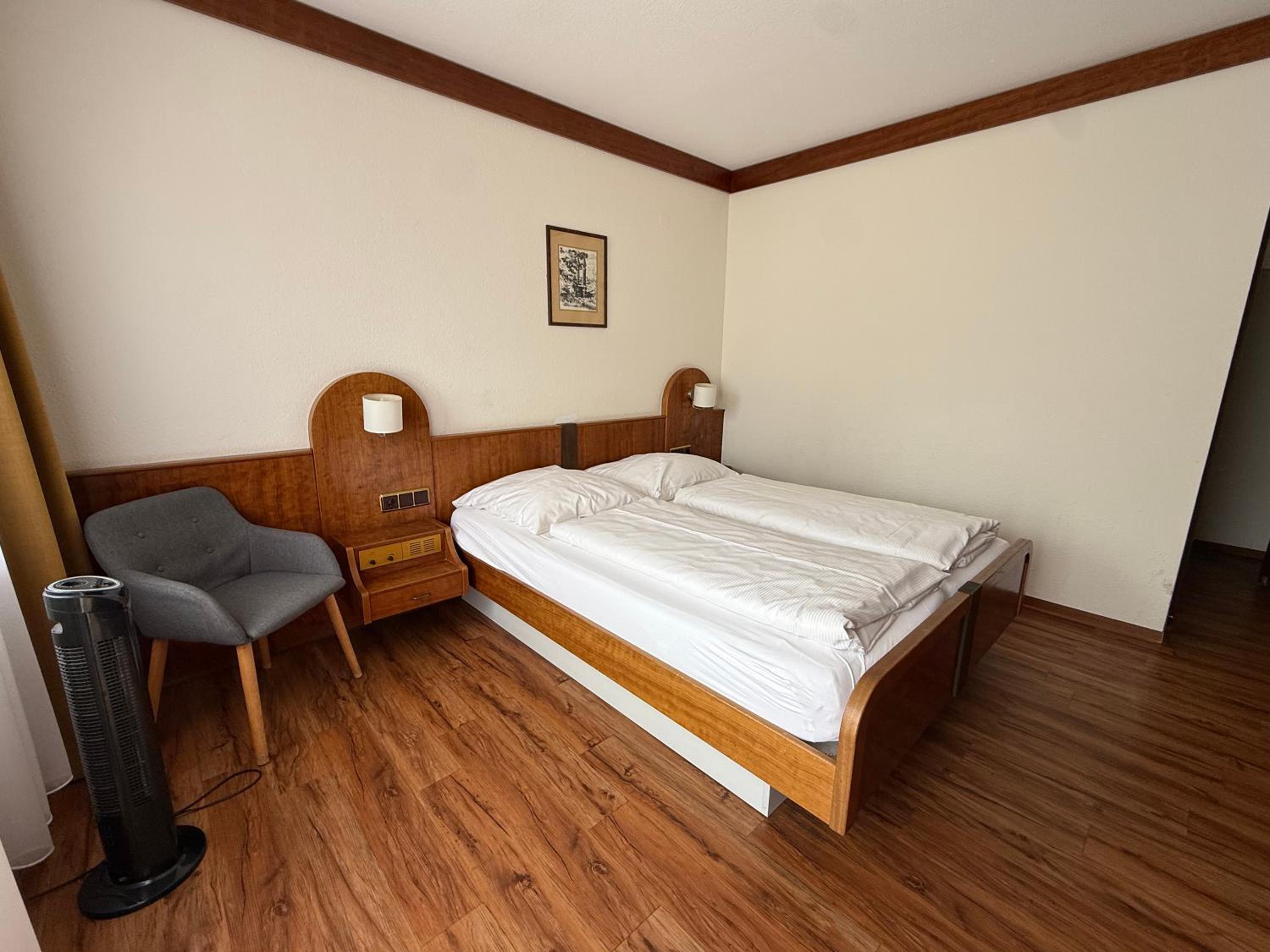 Standard Double Room - Photo 3