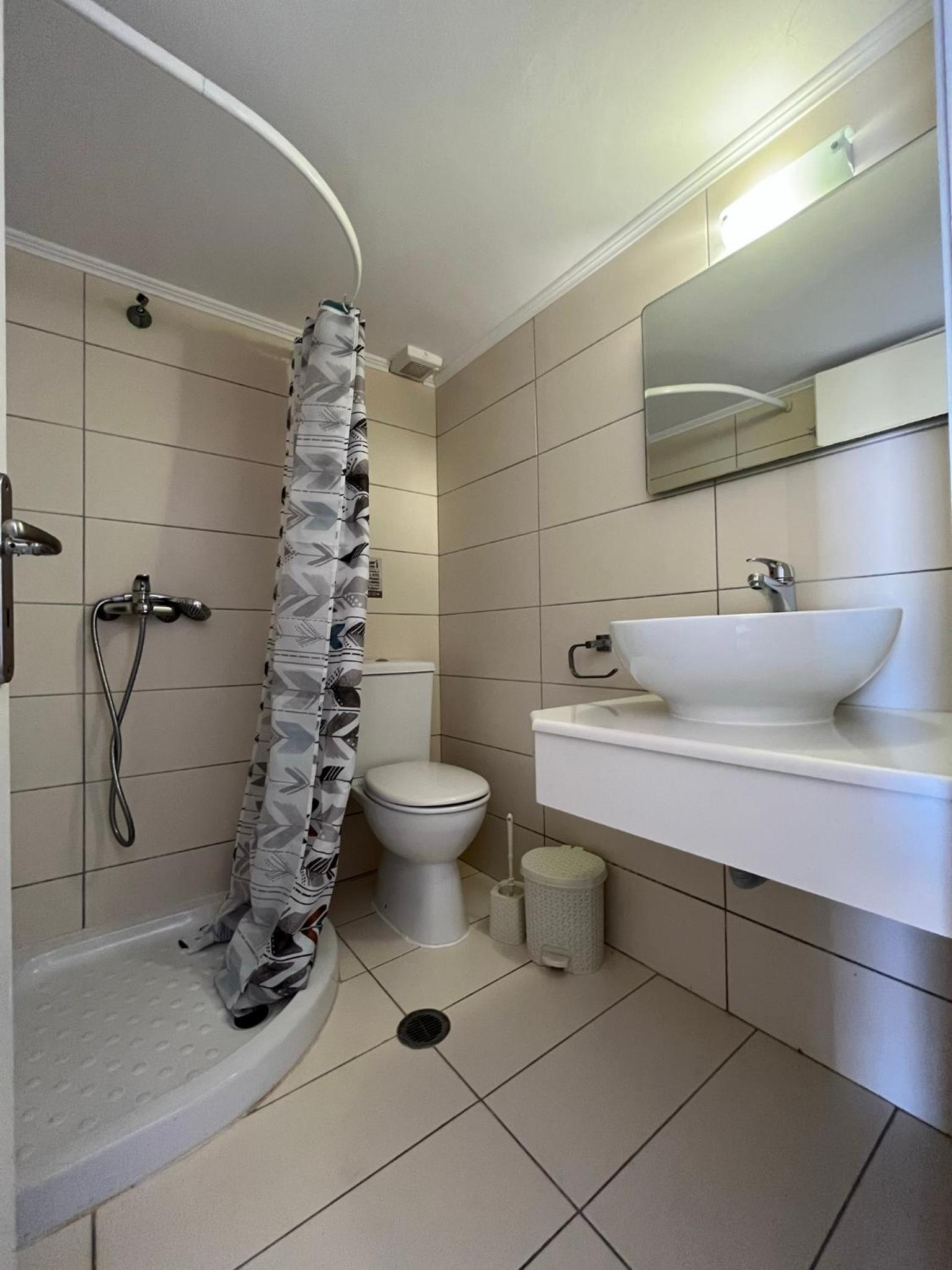 Standard Twin Room with Garden View