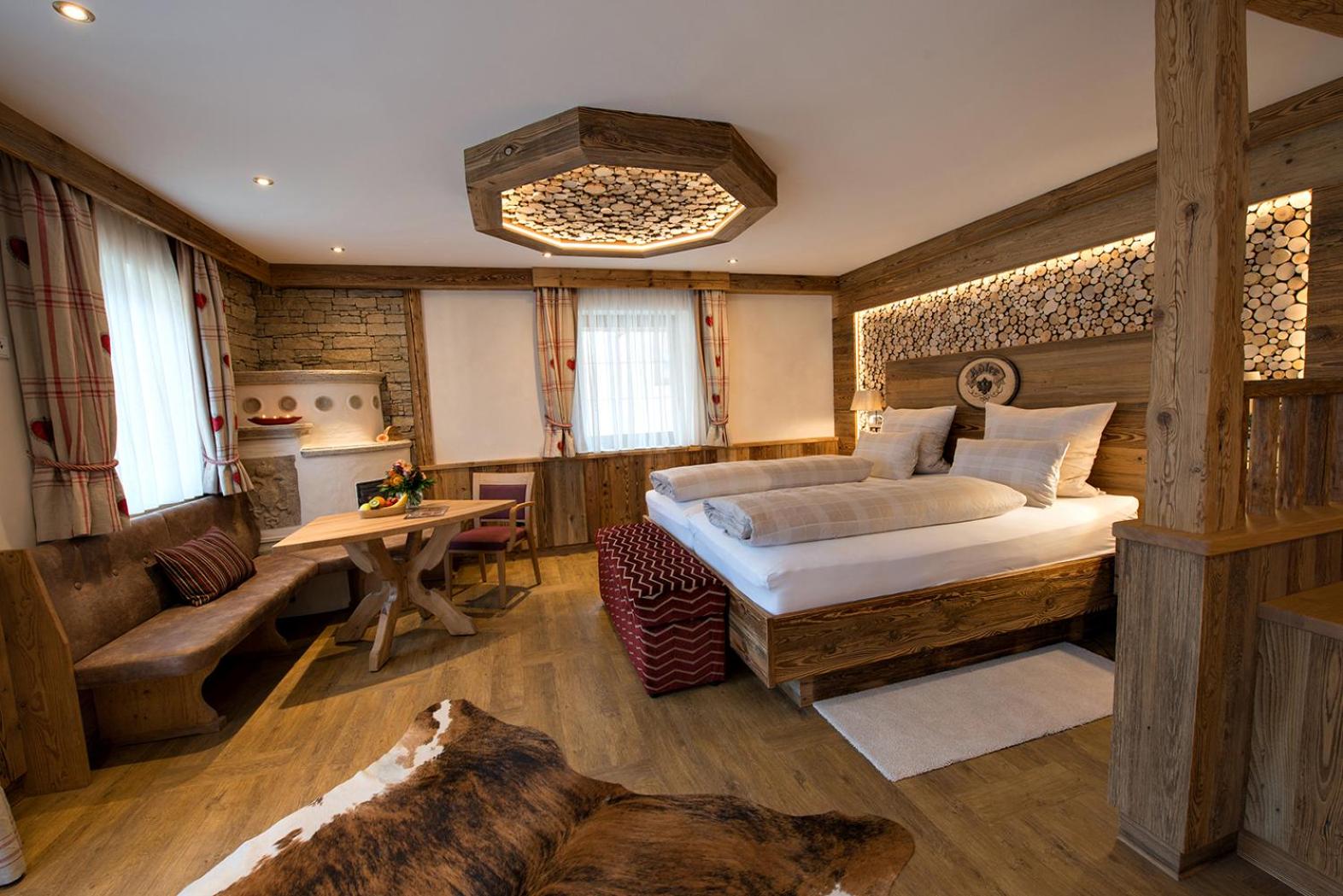 Deluxe Double Room - Photo 11