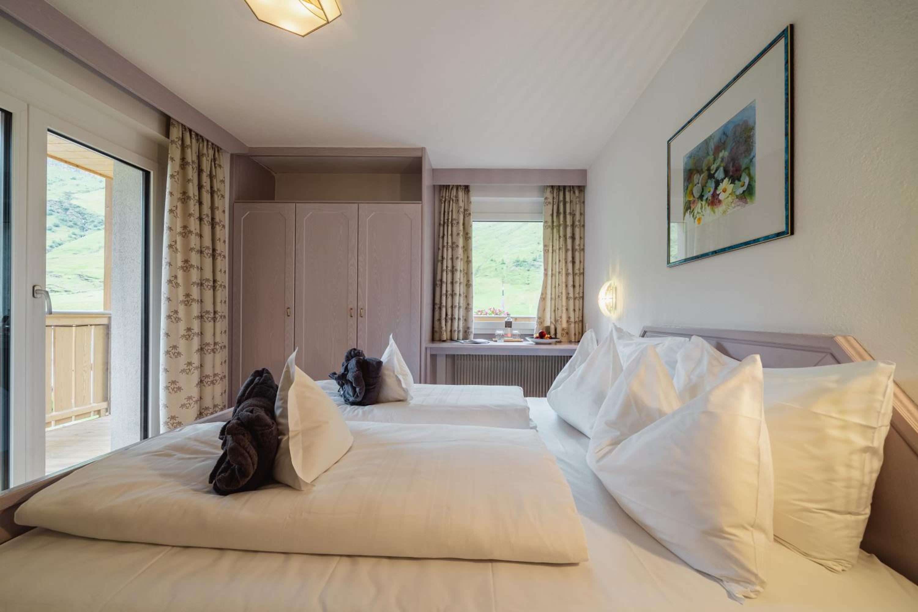 Standard Double Room photo 2