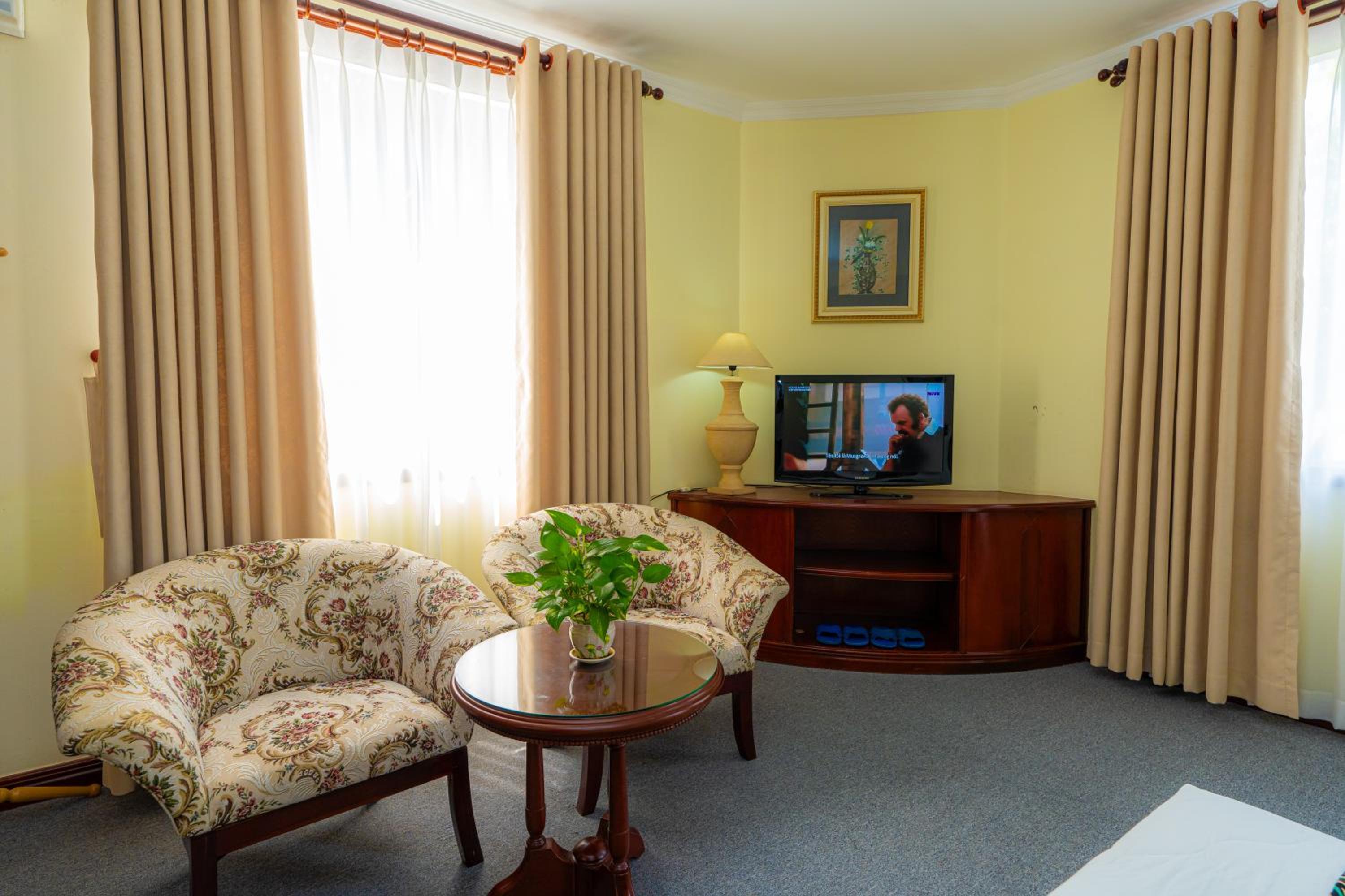 Deluxe Twin Room