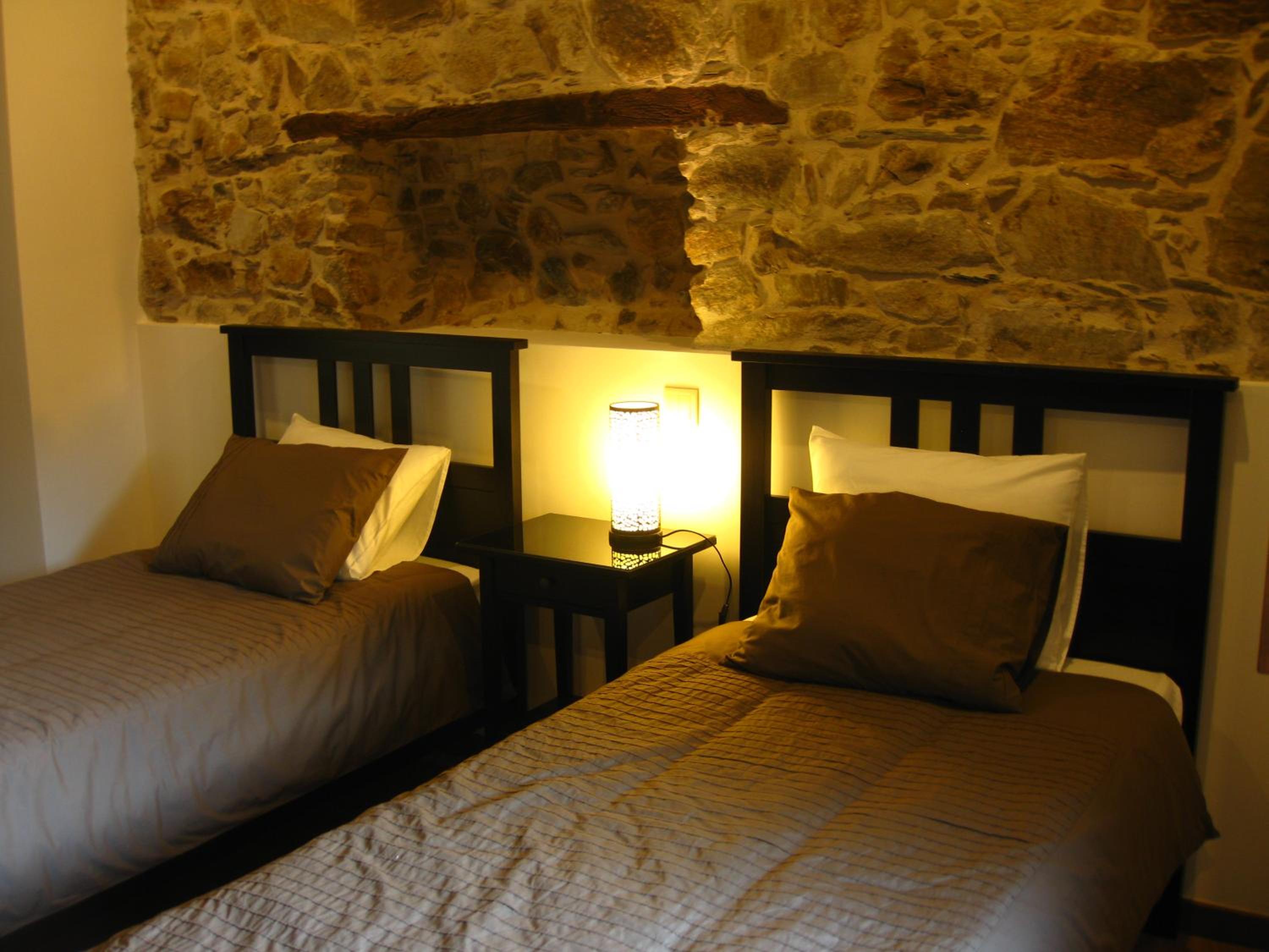 Twin Room with Garden View - Photo 1