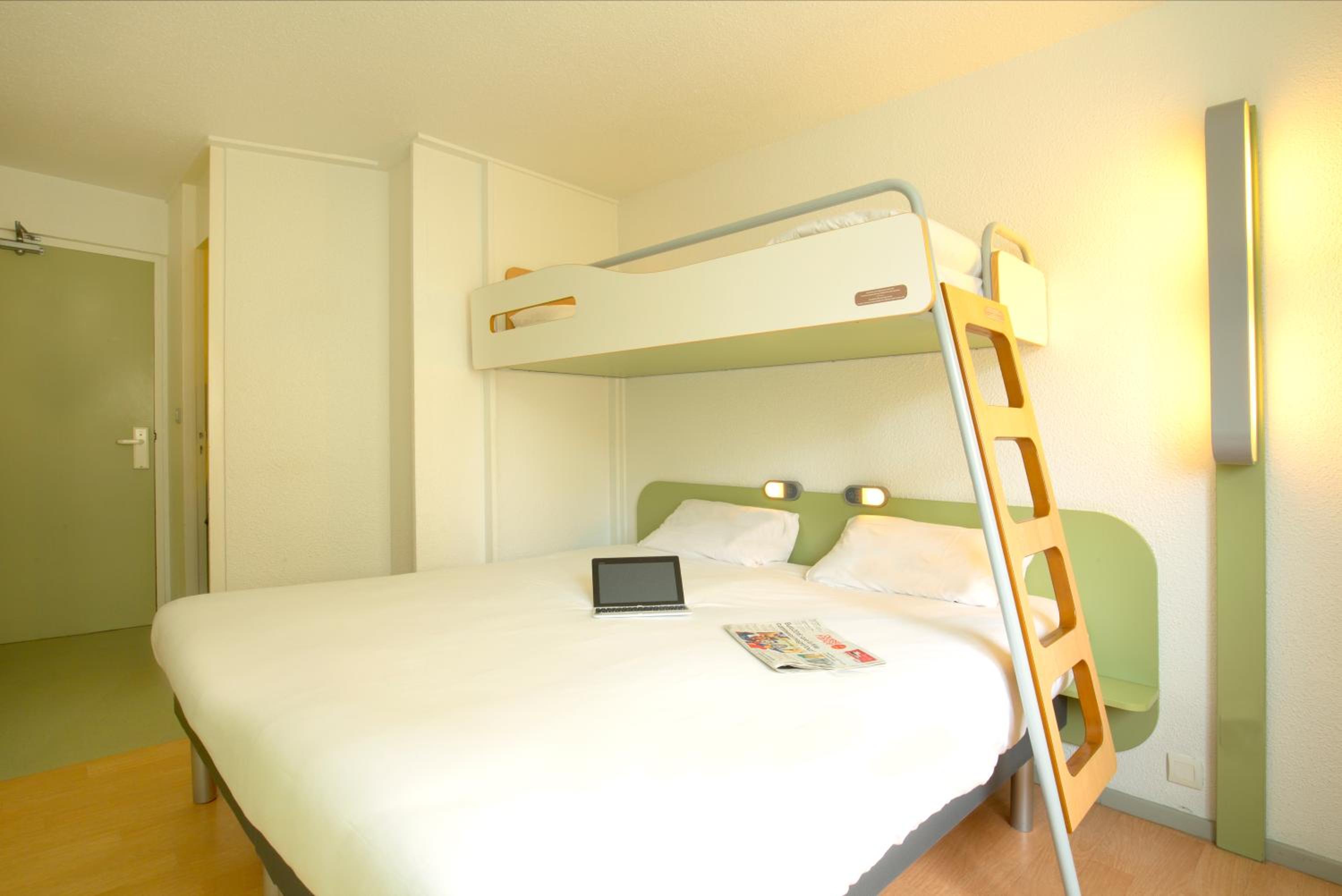 Standard Triple Room photo 1
