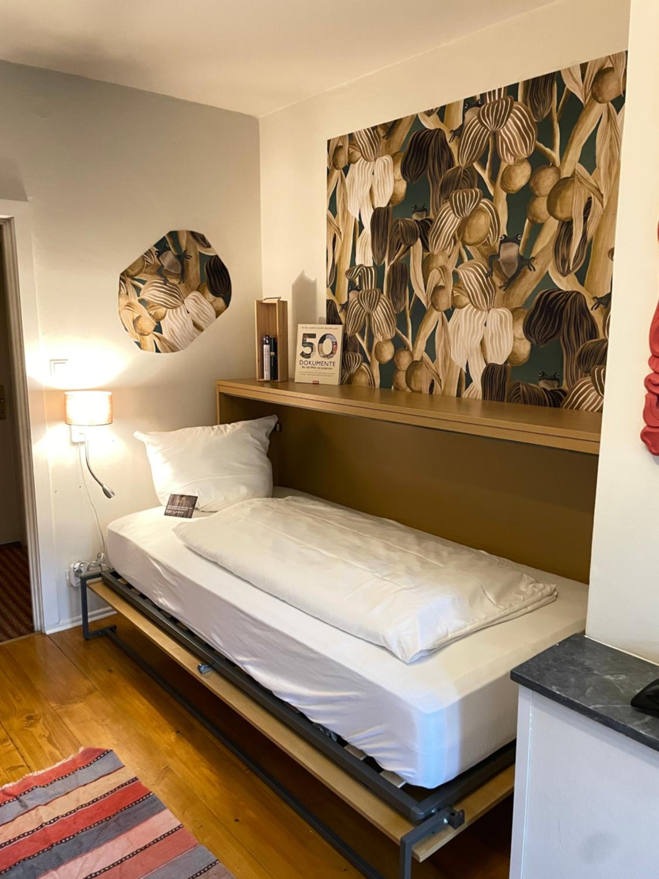 Single Room with Private External Bathroom photo 1