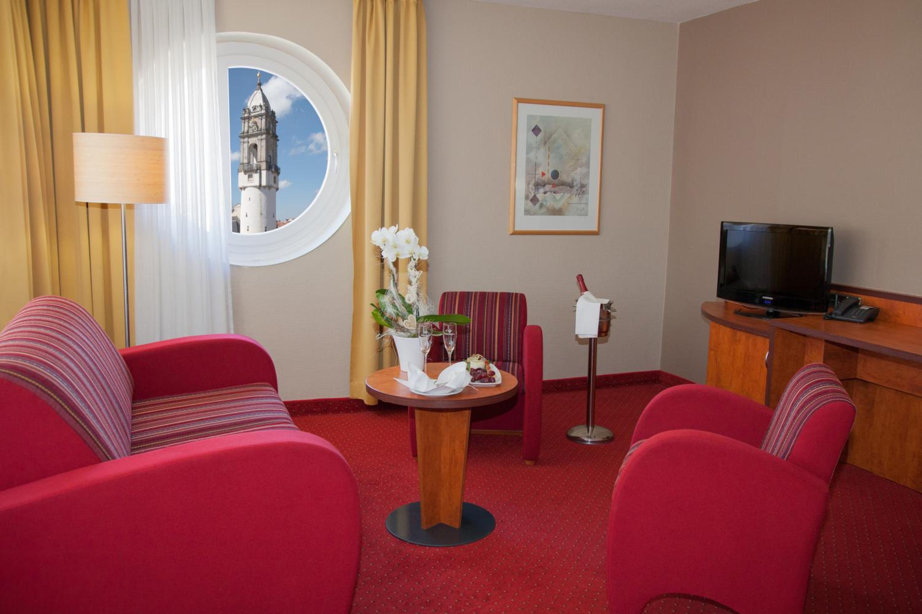 King Suite with Balcony - Photo 8
