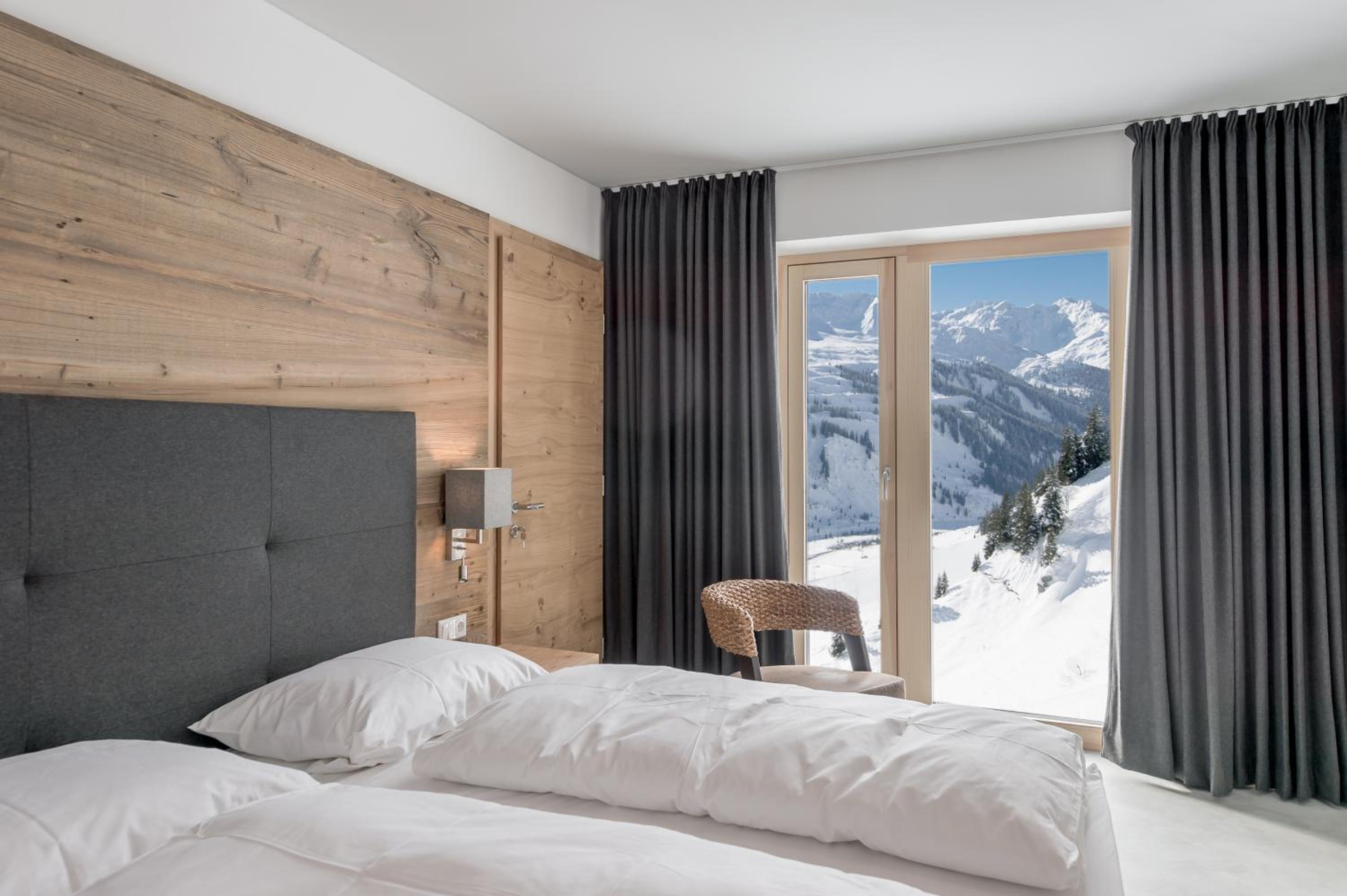 Double Room with Mountain View - Annex