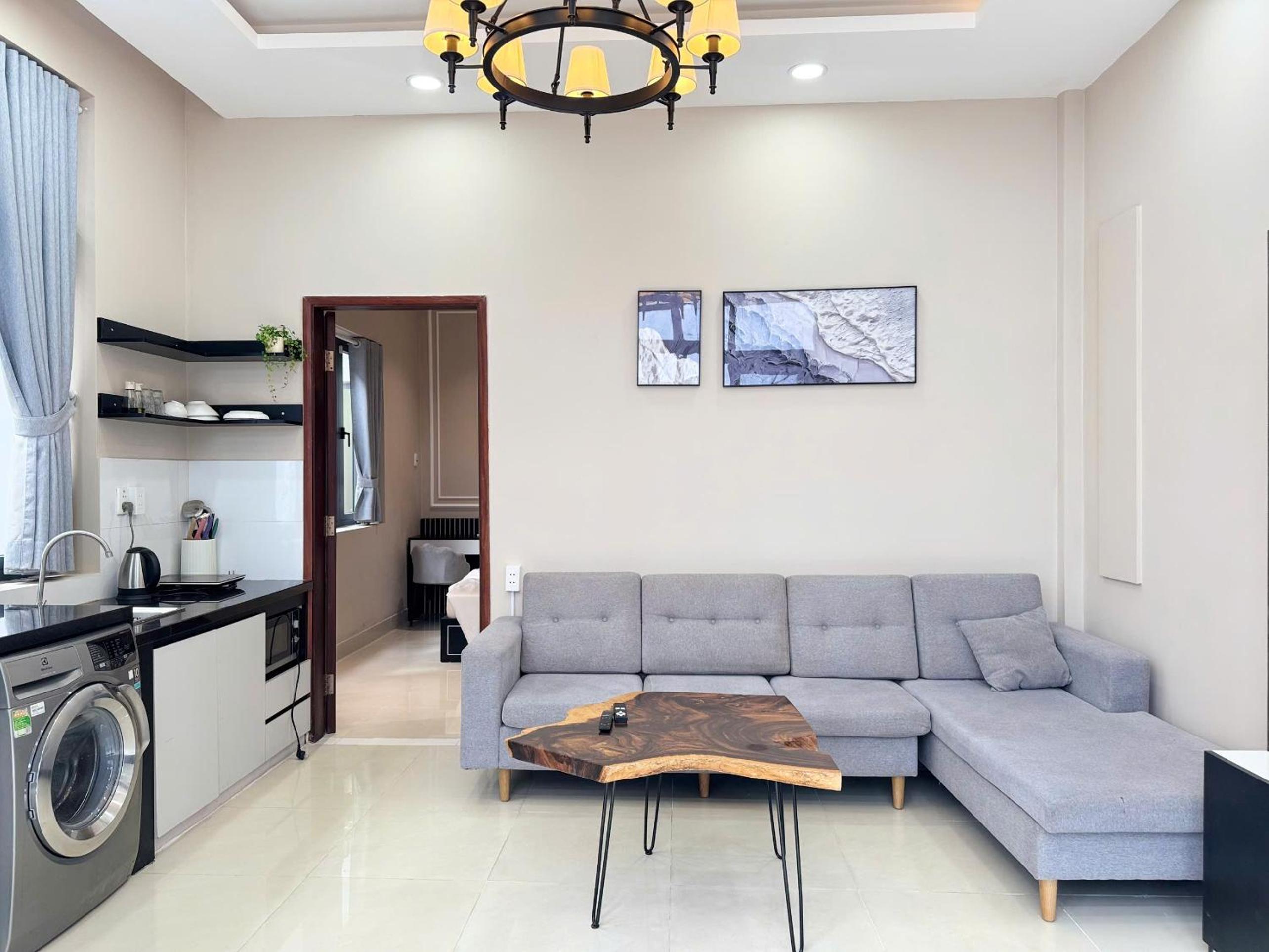 One-Bedroom Apartment