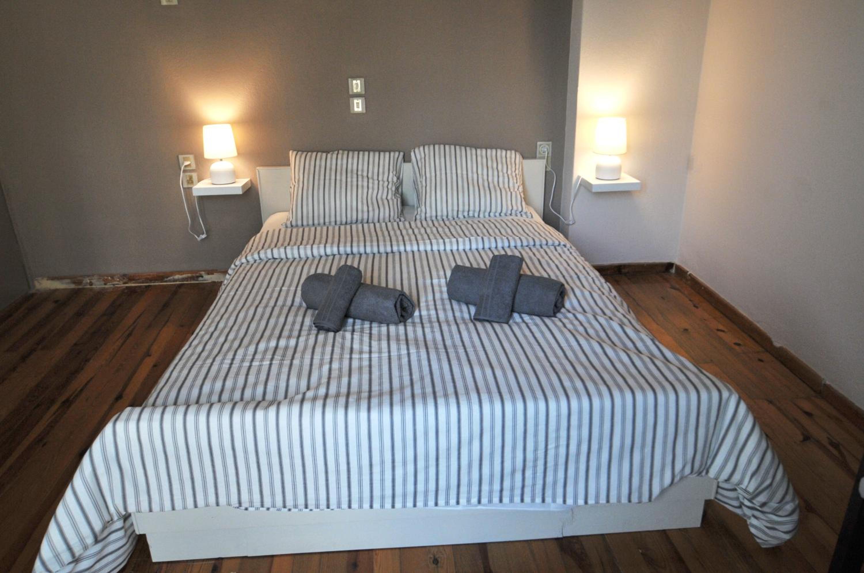 Standard Double or Twin Room with Balcony - Photo 2