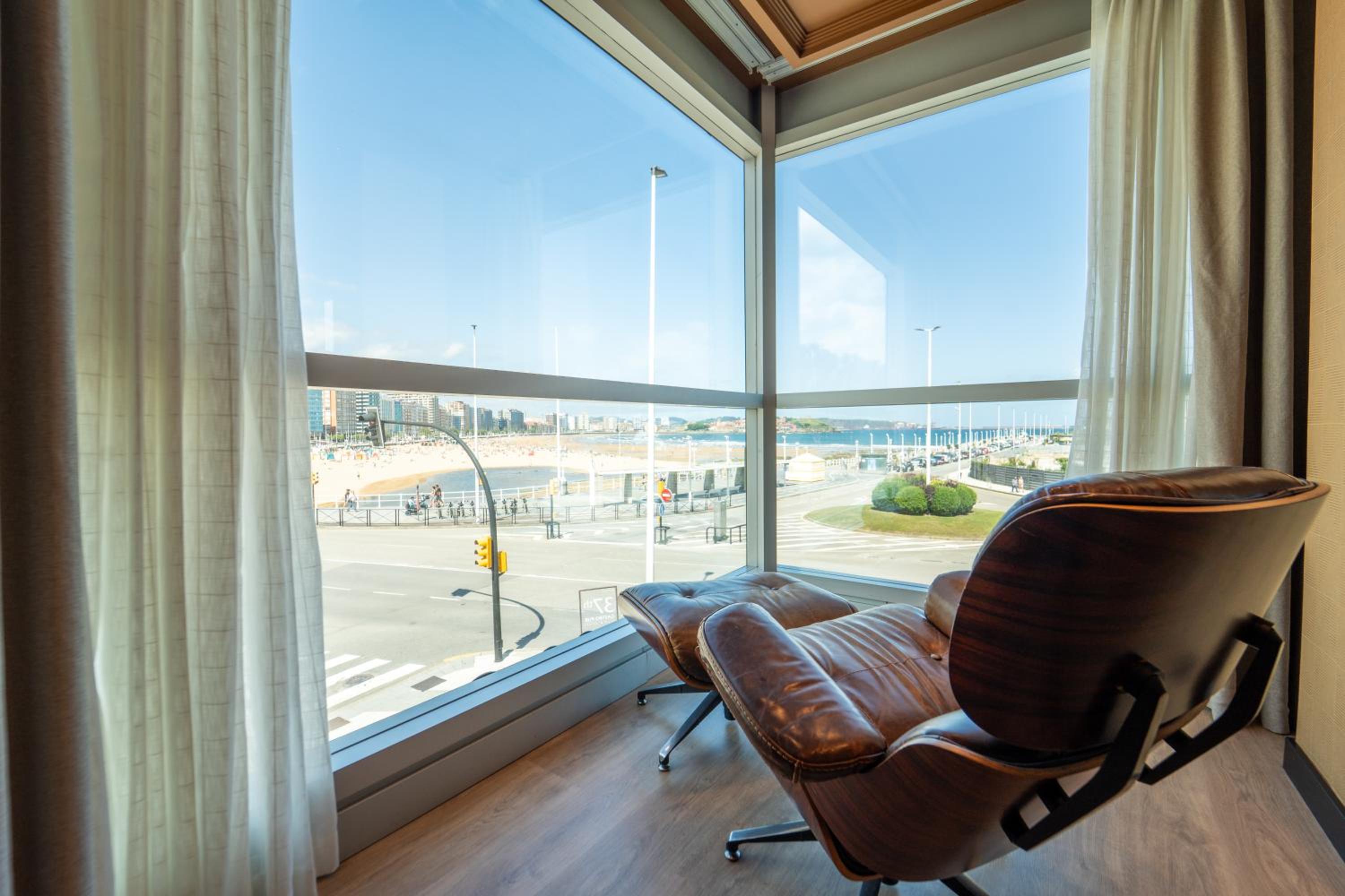 Deluxe Double Room with Sea View - Photo 1