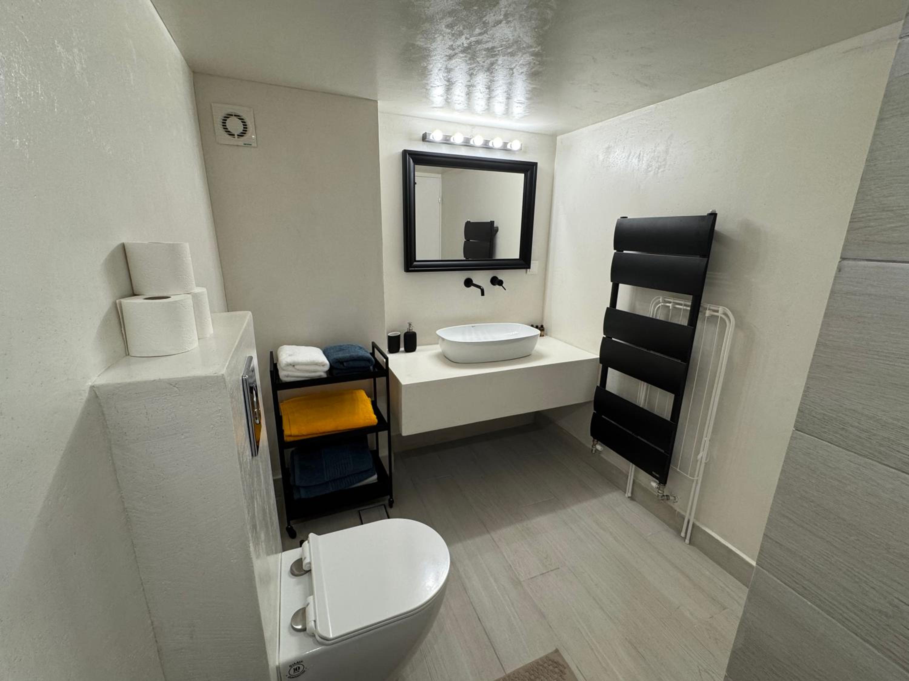 Two-Bedroom House photo 3
