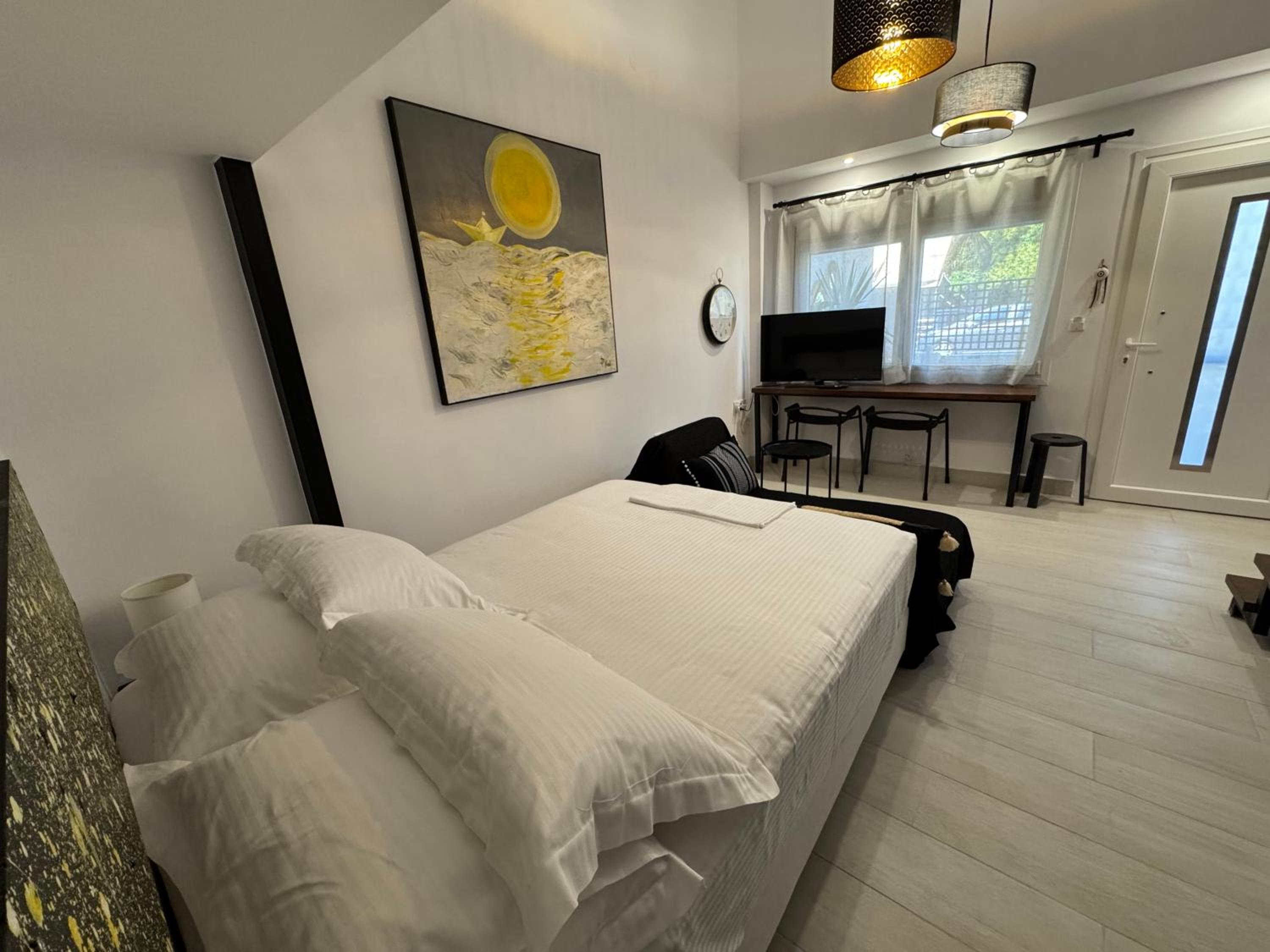 Two-Bedroom House photo 2