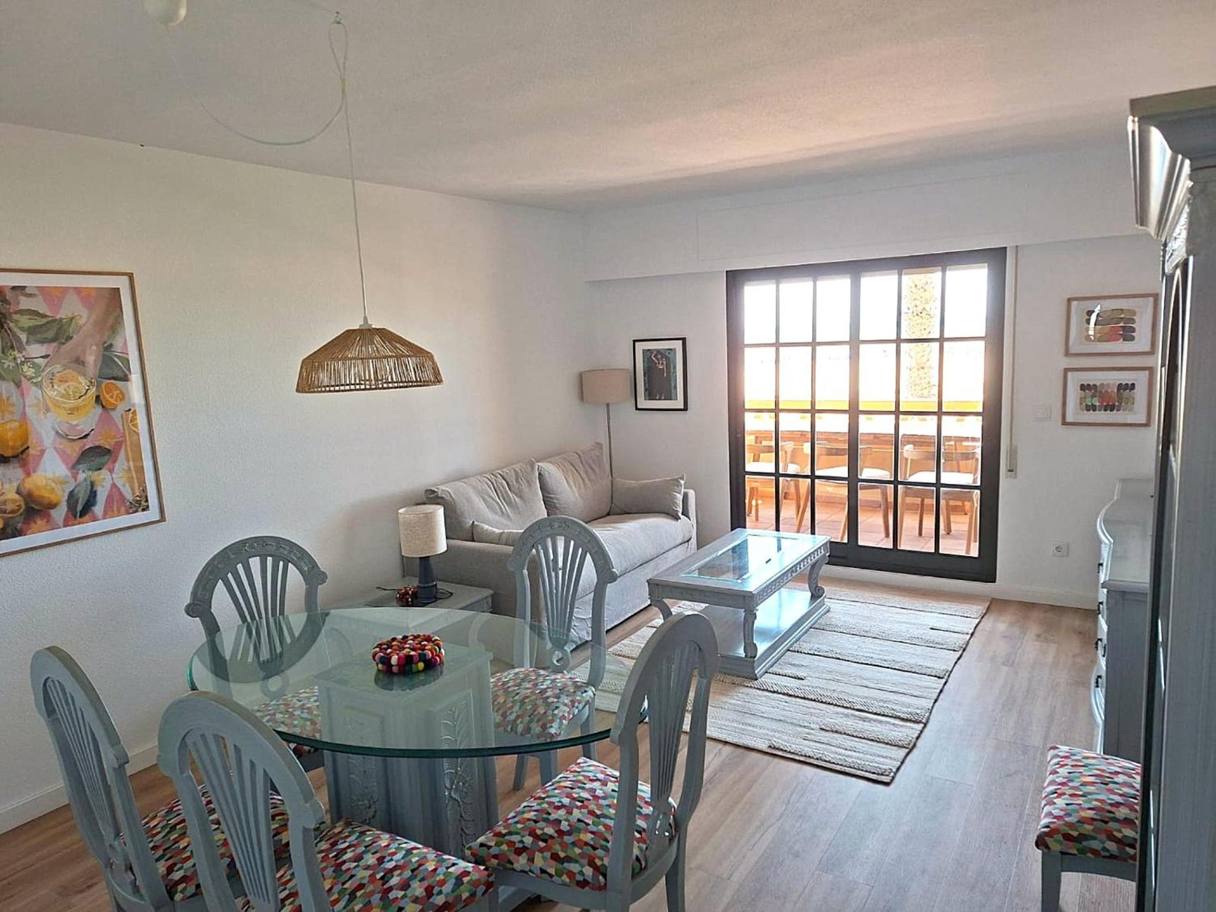 Three-Bedroom Deluxe Apartment