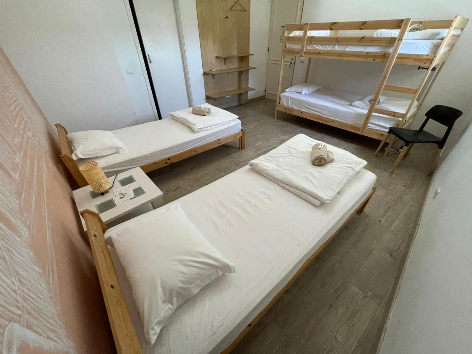Twin Room with Extra Bed photo 2