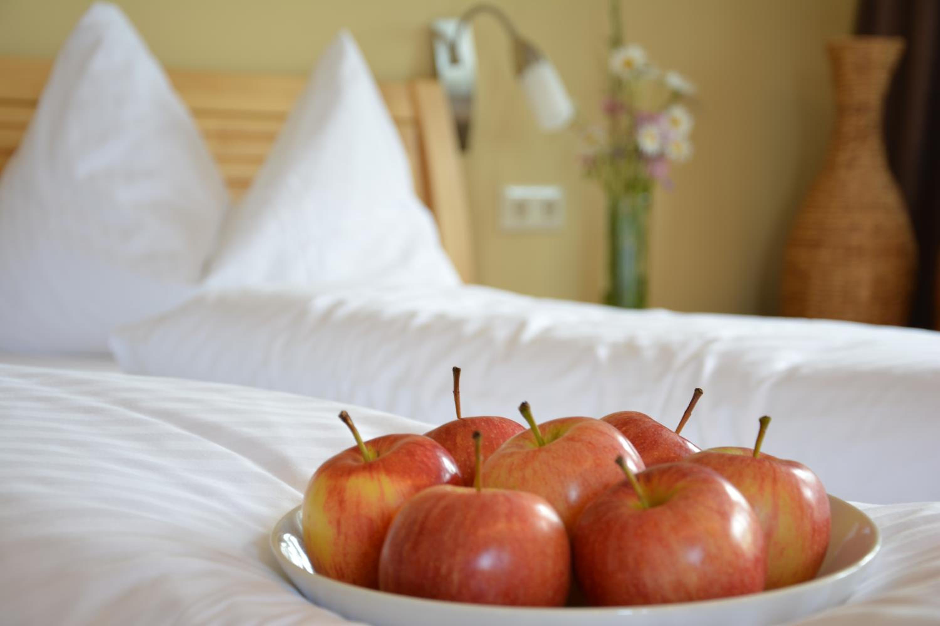 Deluxe Double Room with Balcony - Photo 12