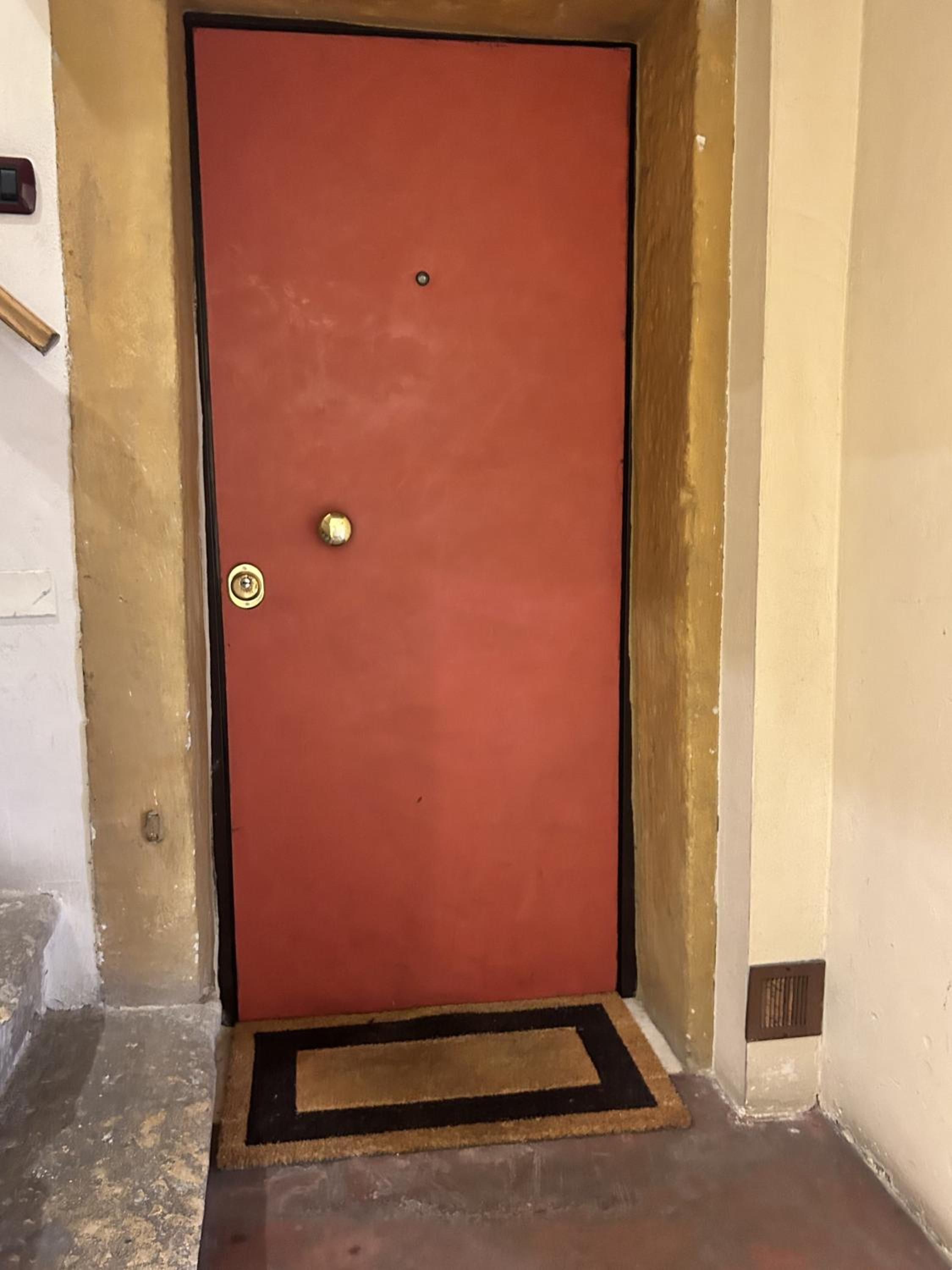 One-Bedroom Apartment - Annex