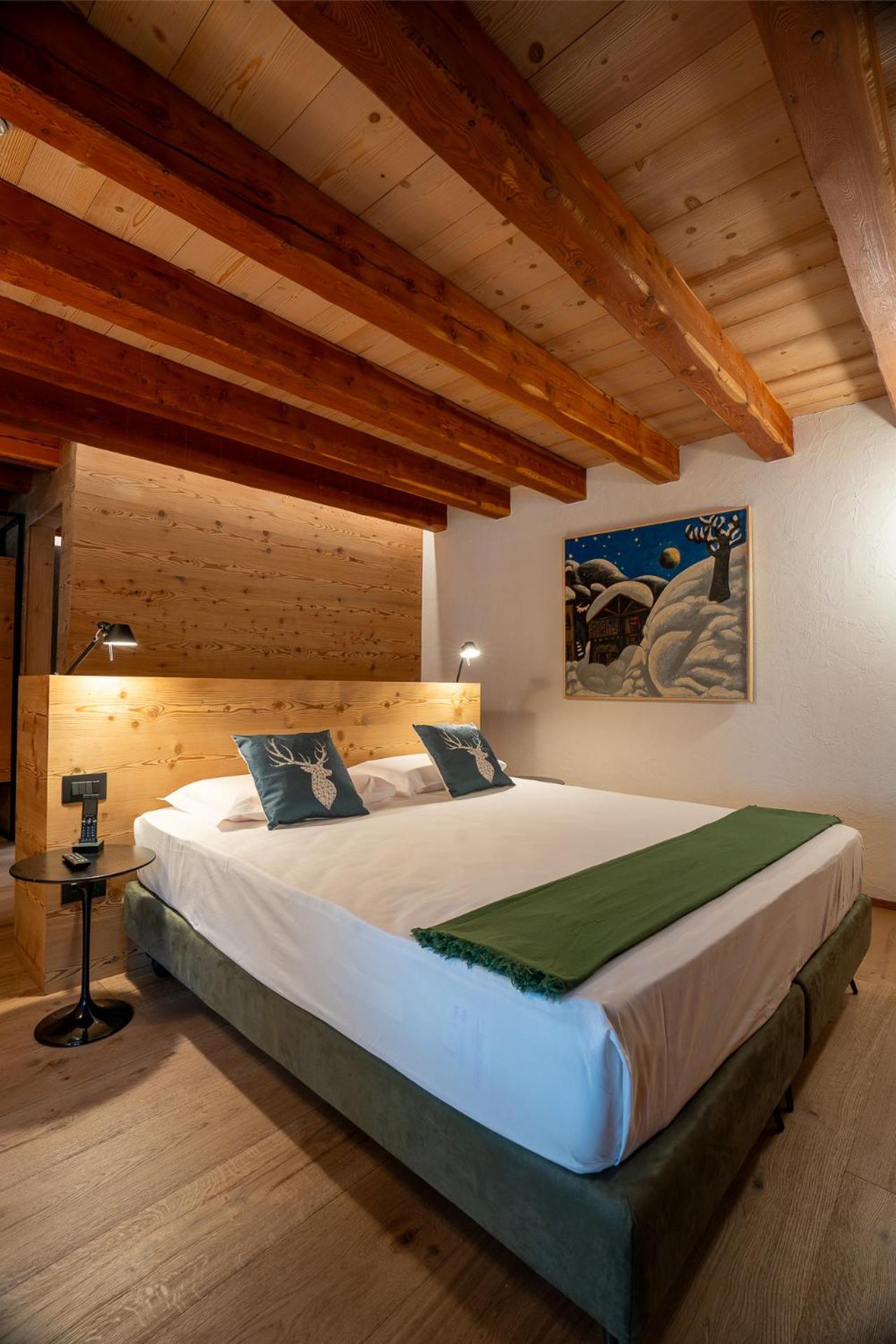 Junior Suite with Balcony