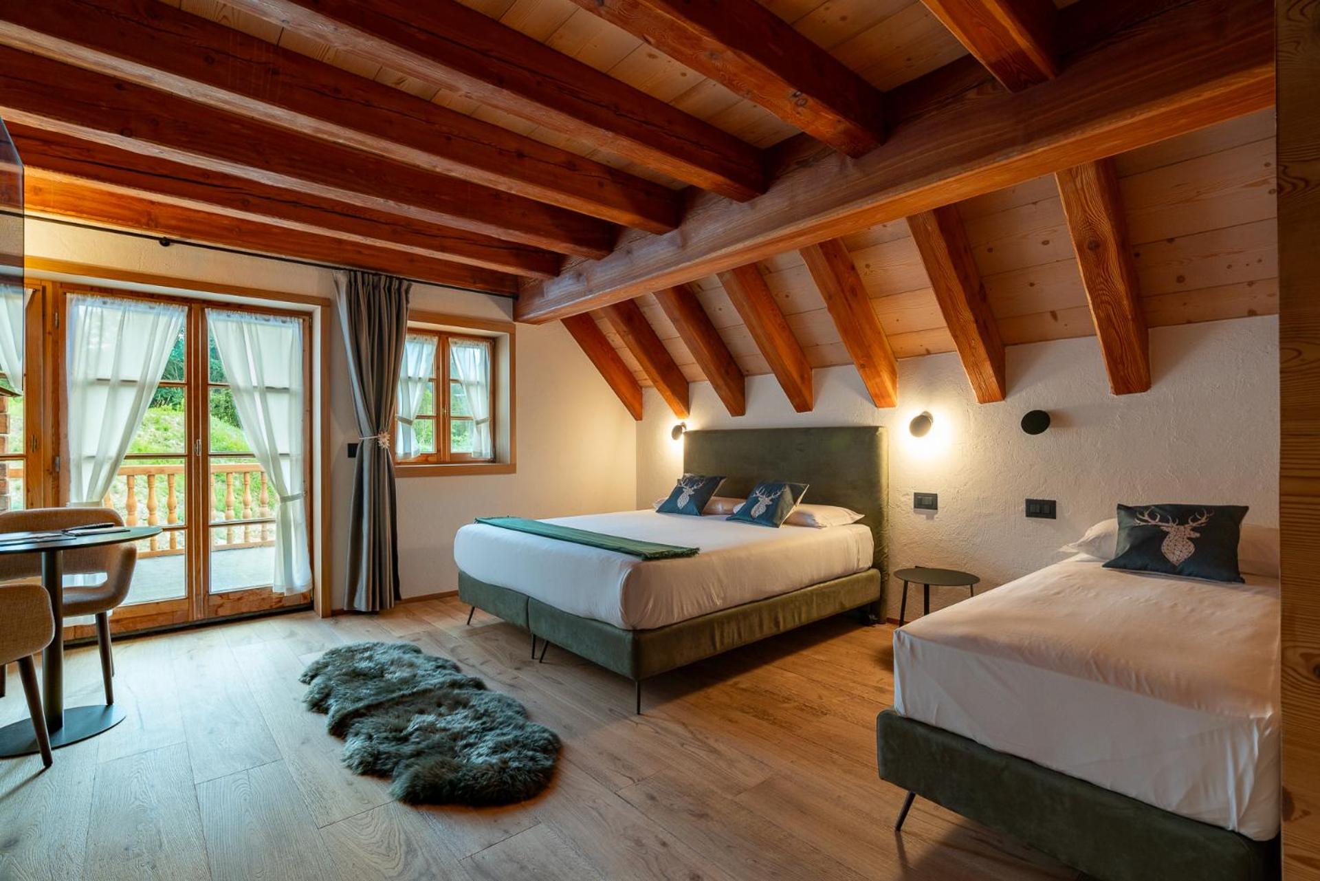 Deluxe Triple Room