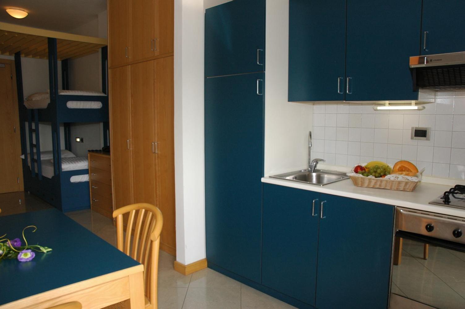 Comfort Studio with Balcony - Photo 2