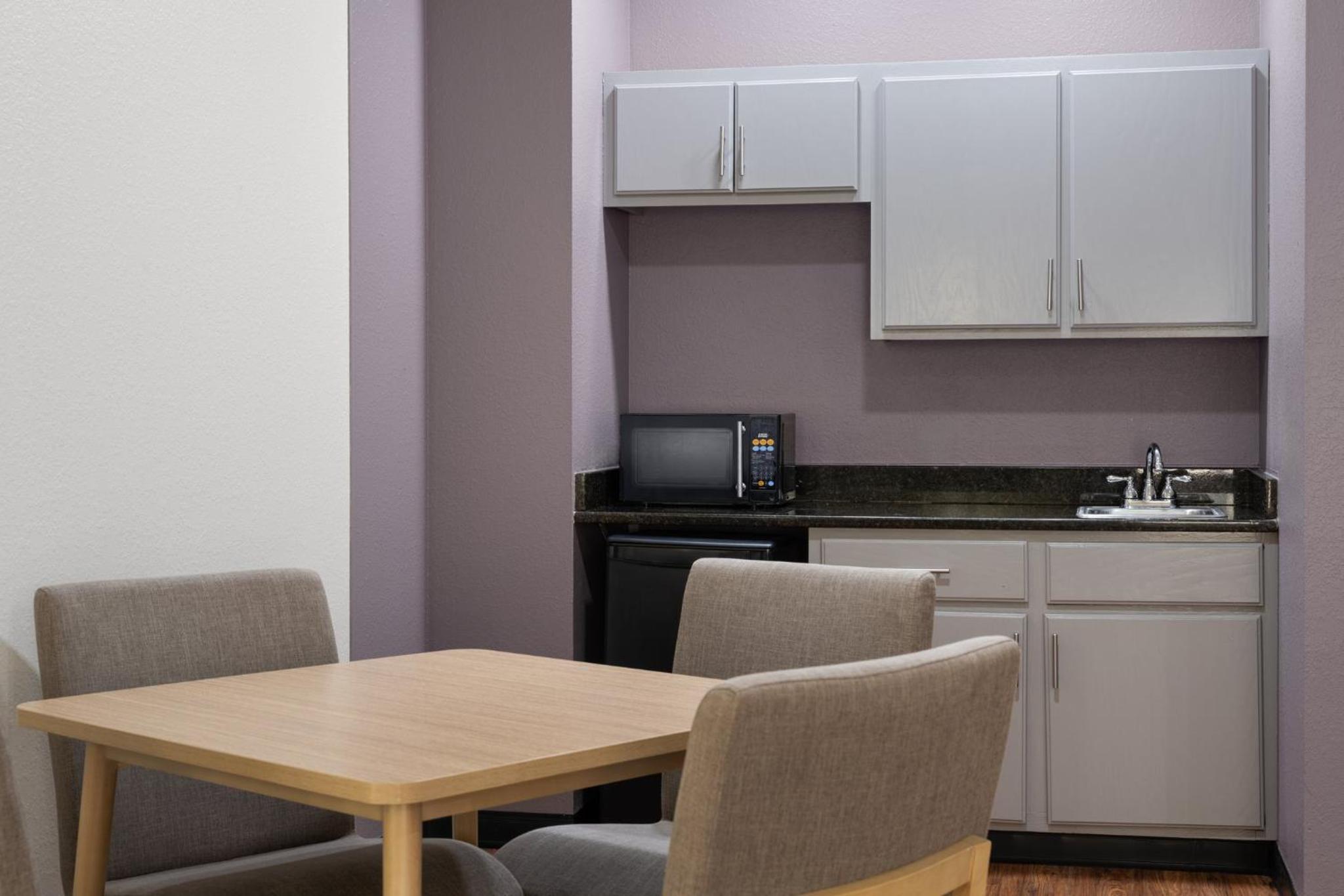 King Suite - Photo 5