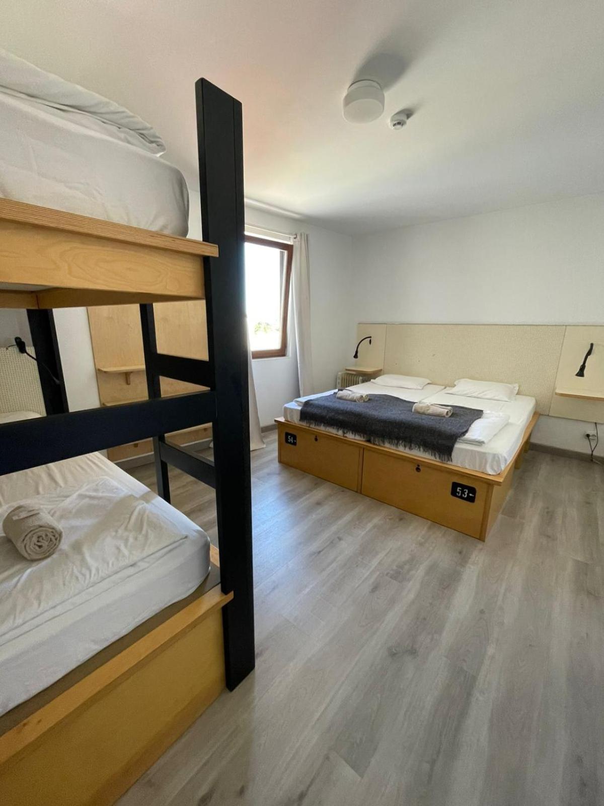 Double Room with Extra Bed photo 2