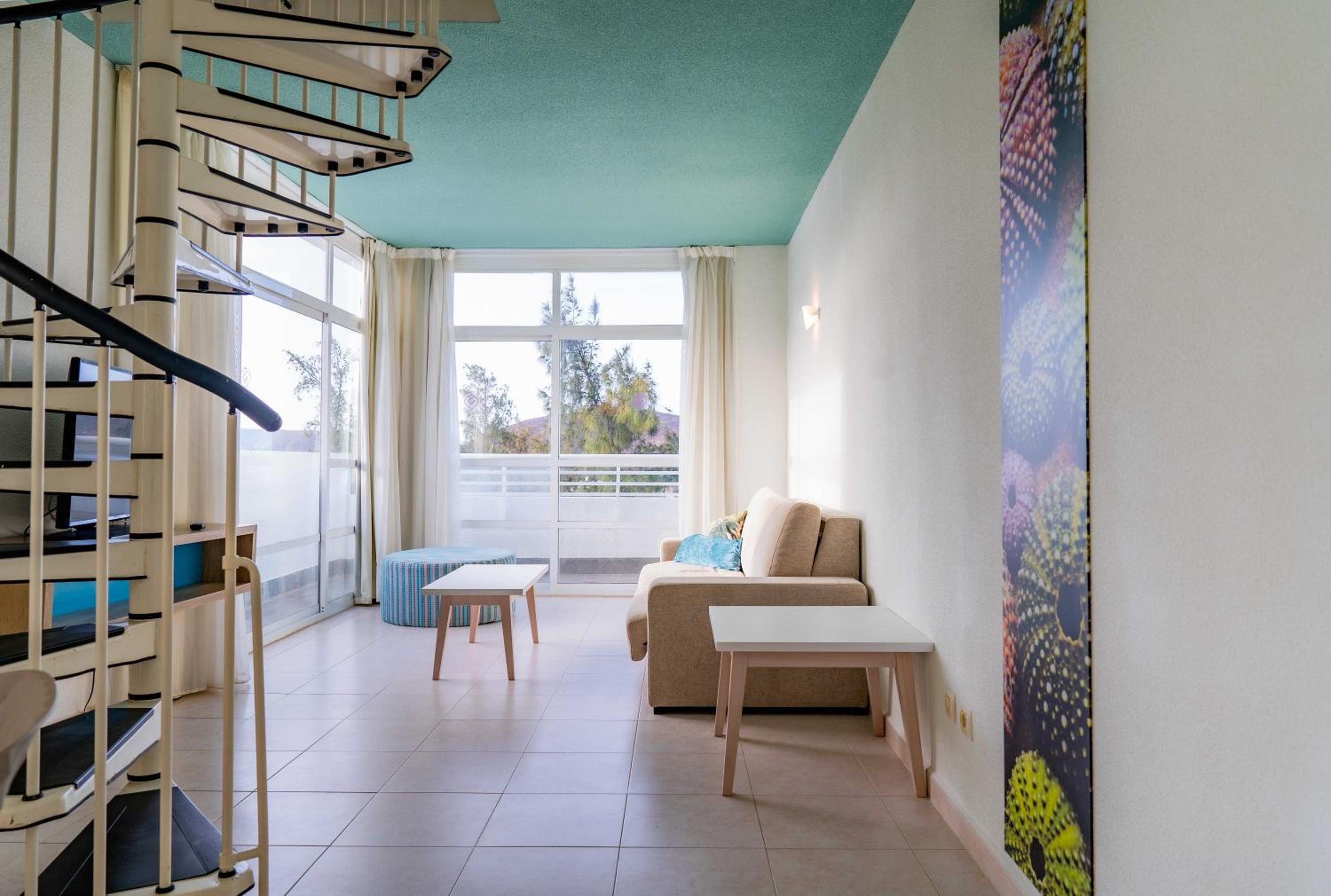 Duplex Suite with Golf Course View Premium thumbnail 5