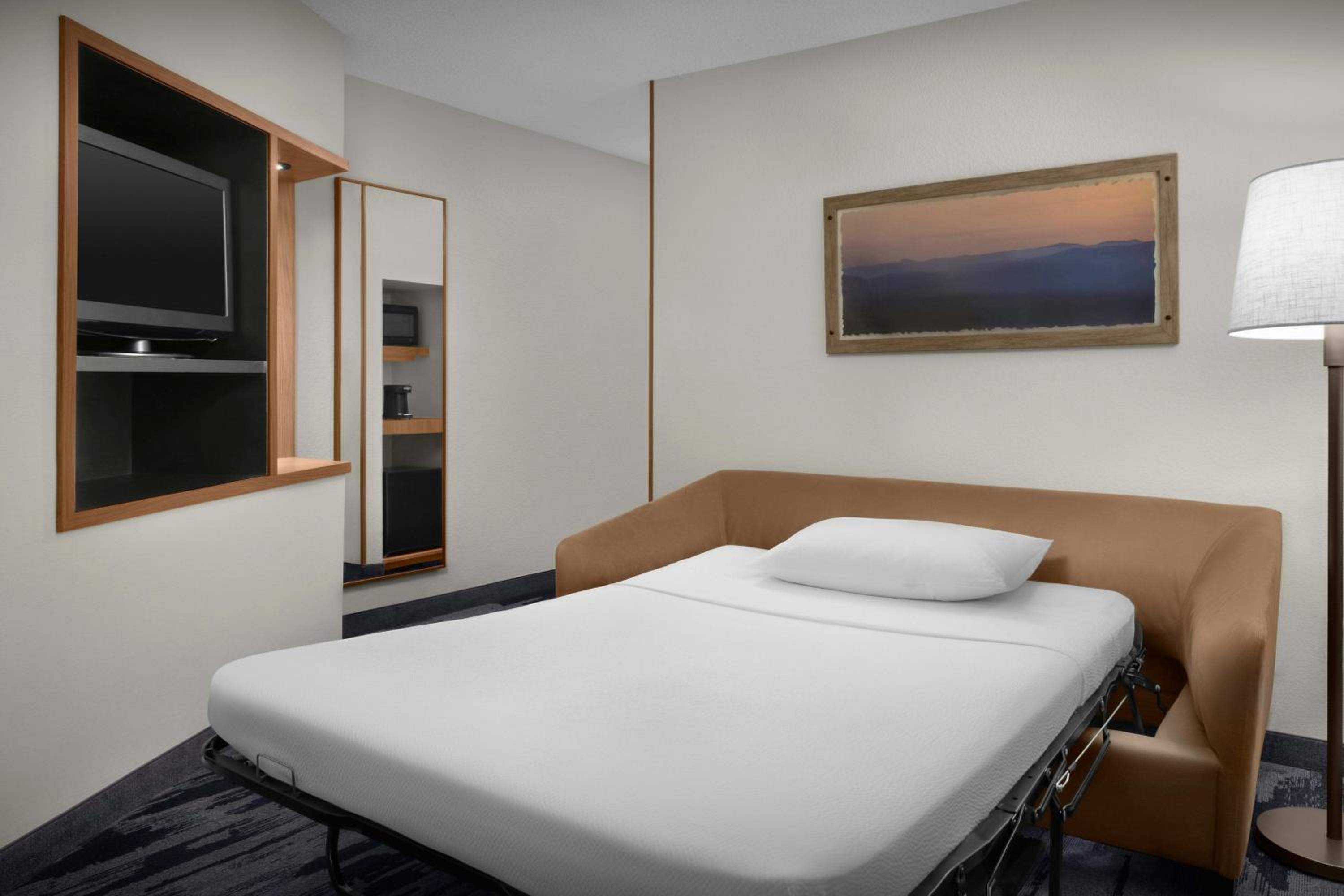 King Suite with Sofa Bed - Photo 4