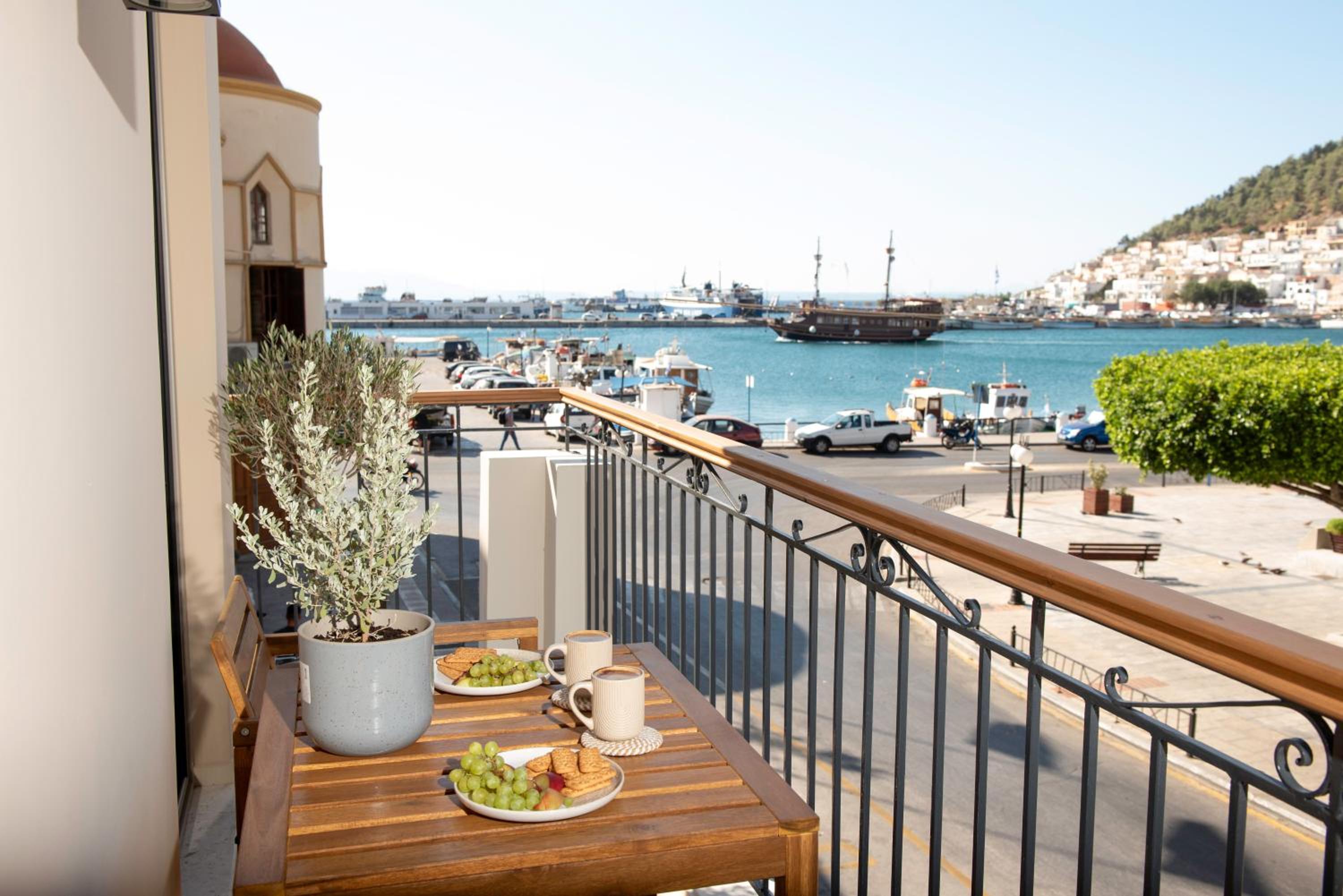 Two-Bedroom Apartment with Balcony and Sea View