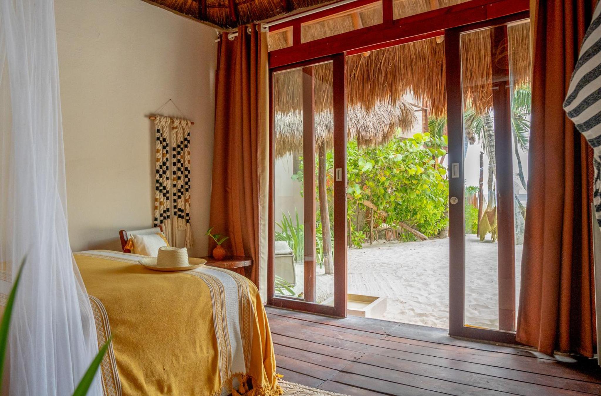 Garden view Balcony Suite