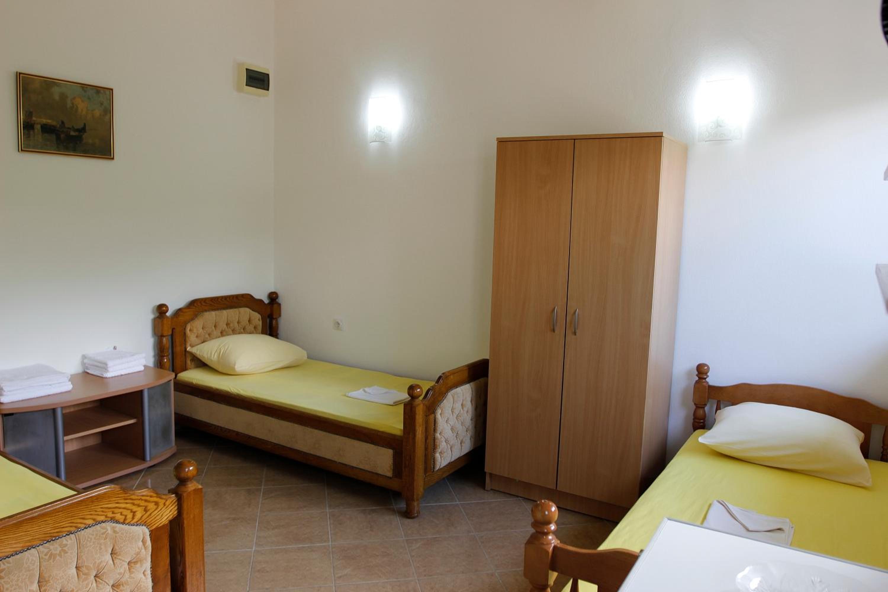 Studio Apartment - Photo 9