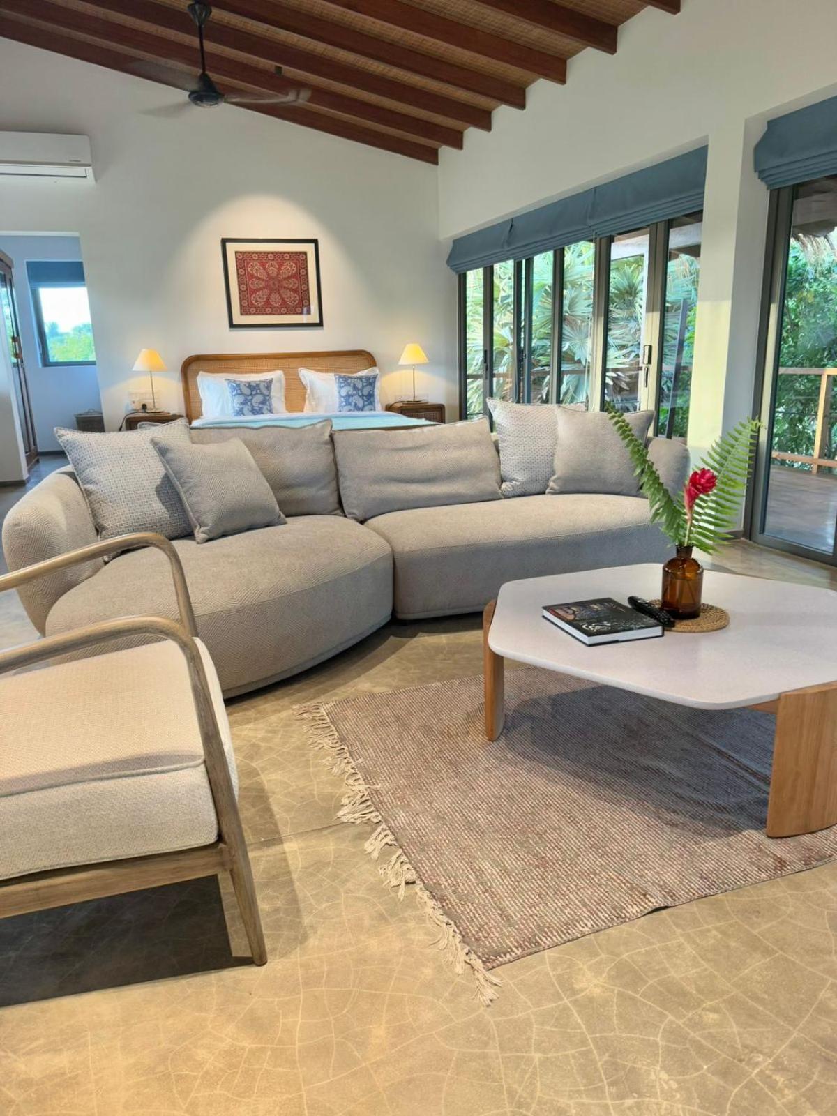 Suite with Garden View