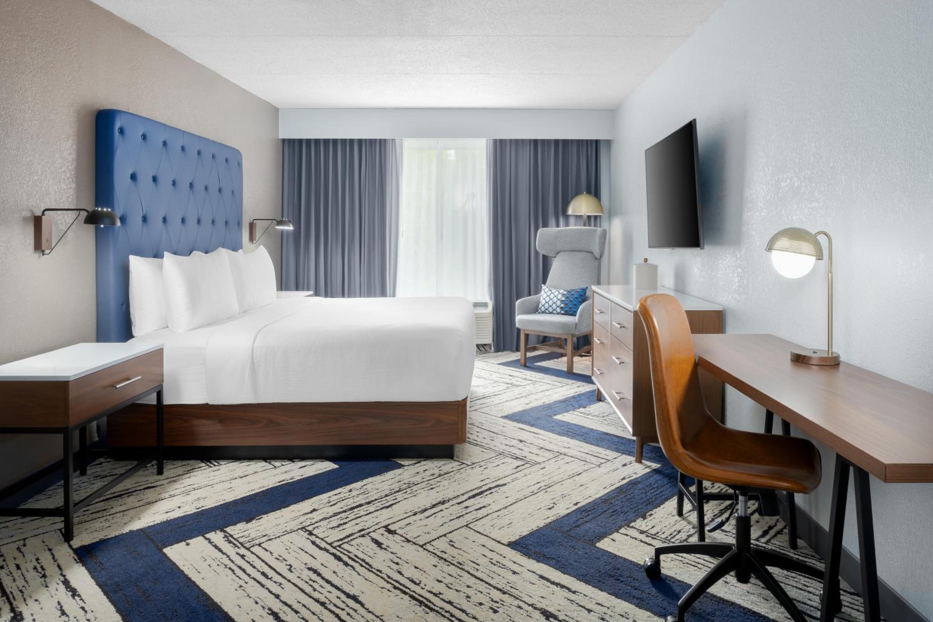 Standard King Room