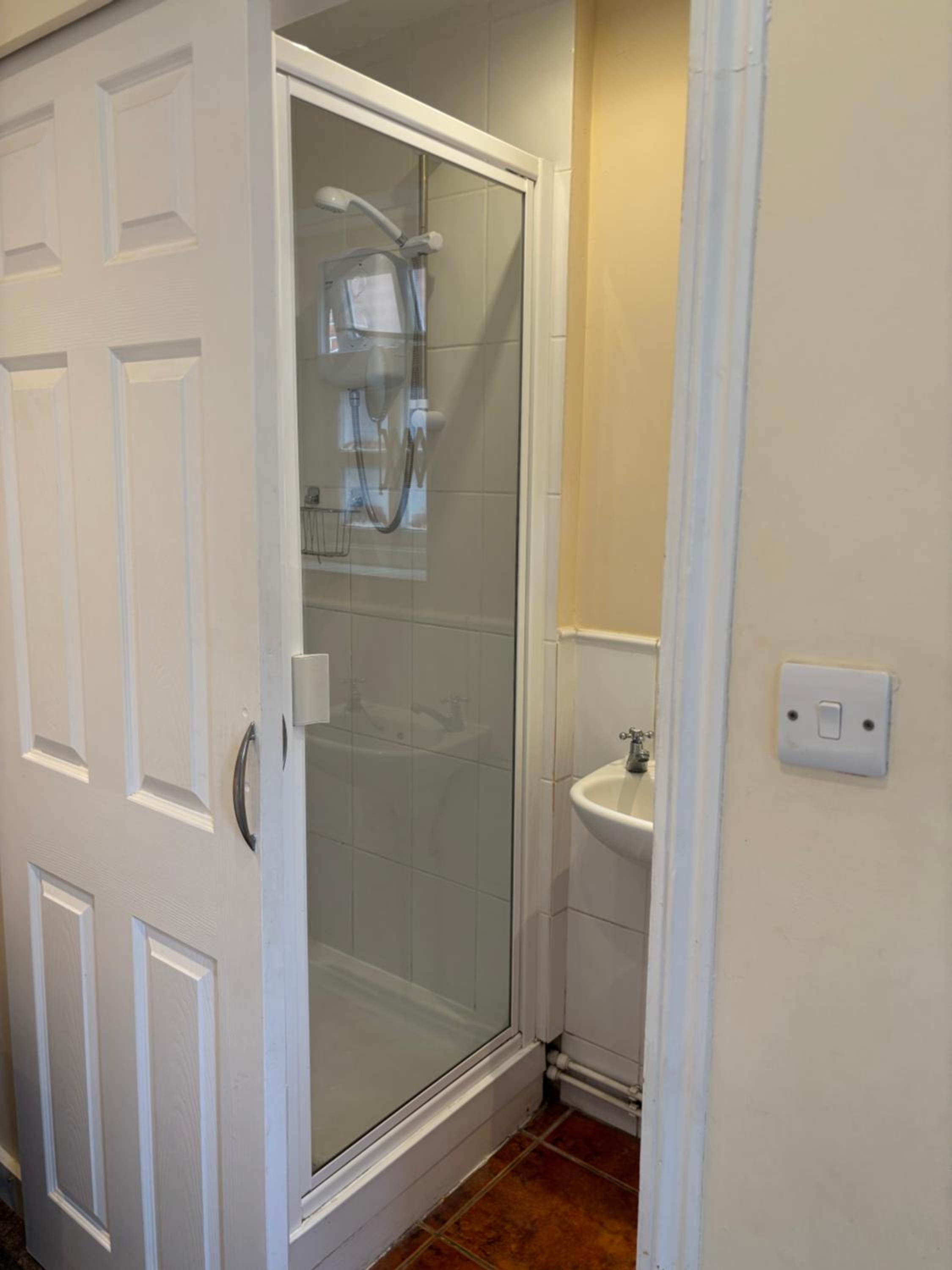 Small Double Room - Photo 2
