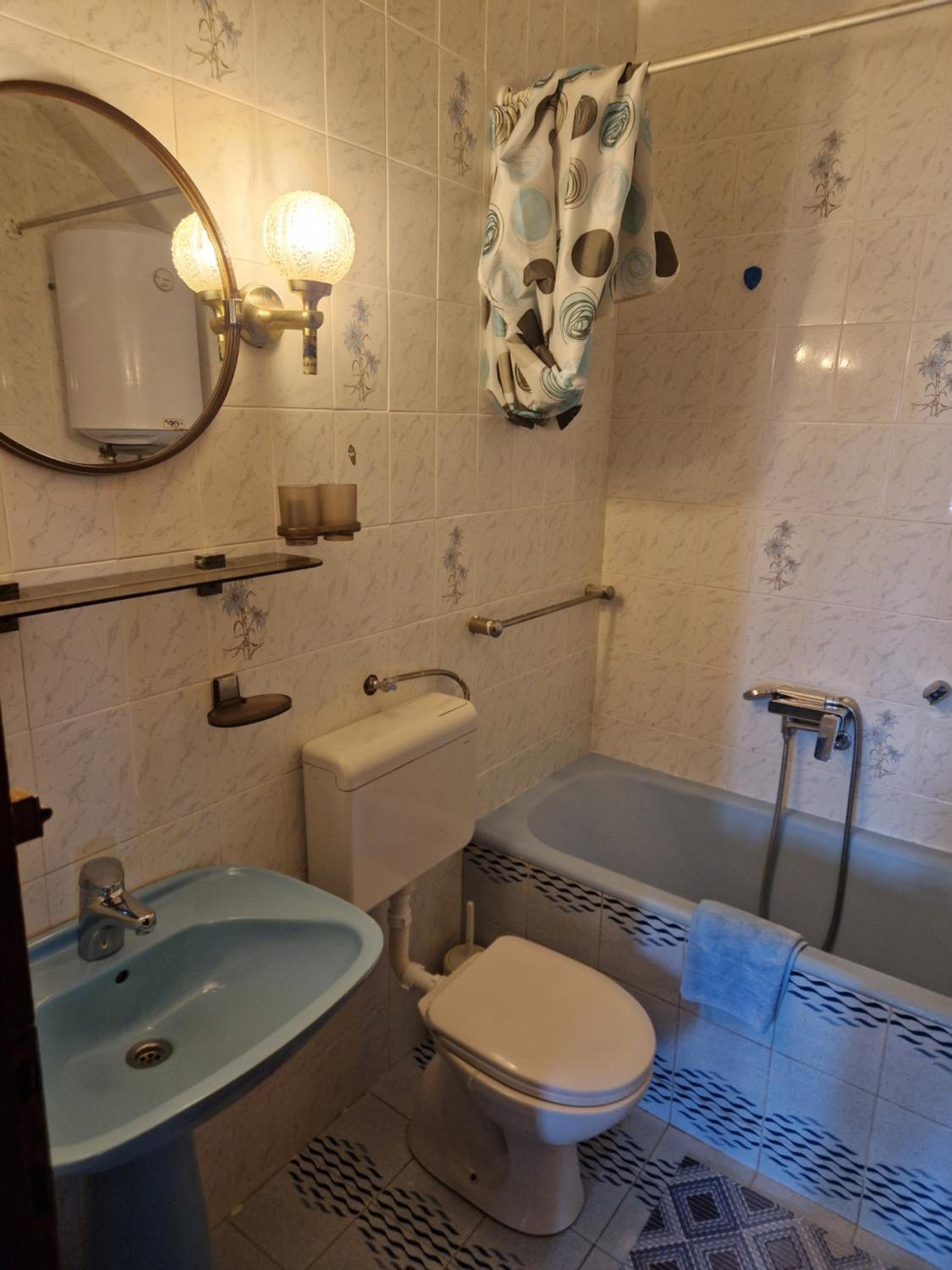 Two-Bedroom Apartment with Terrace and Sea View photo 3