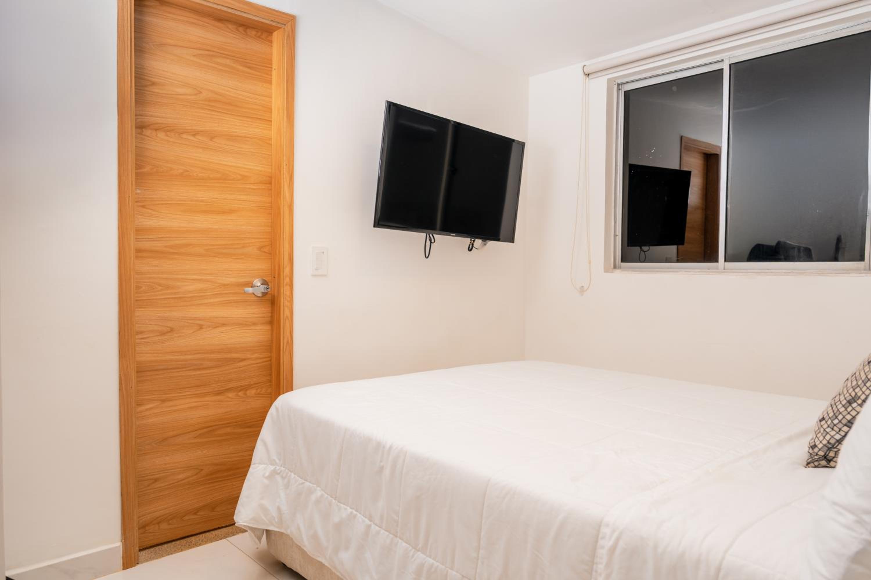 Studio Apartment with One Double Bed