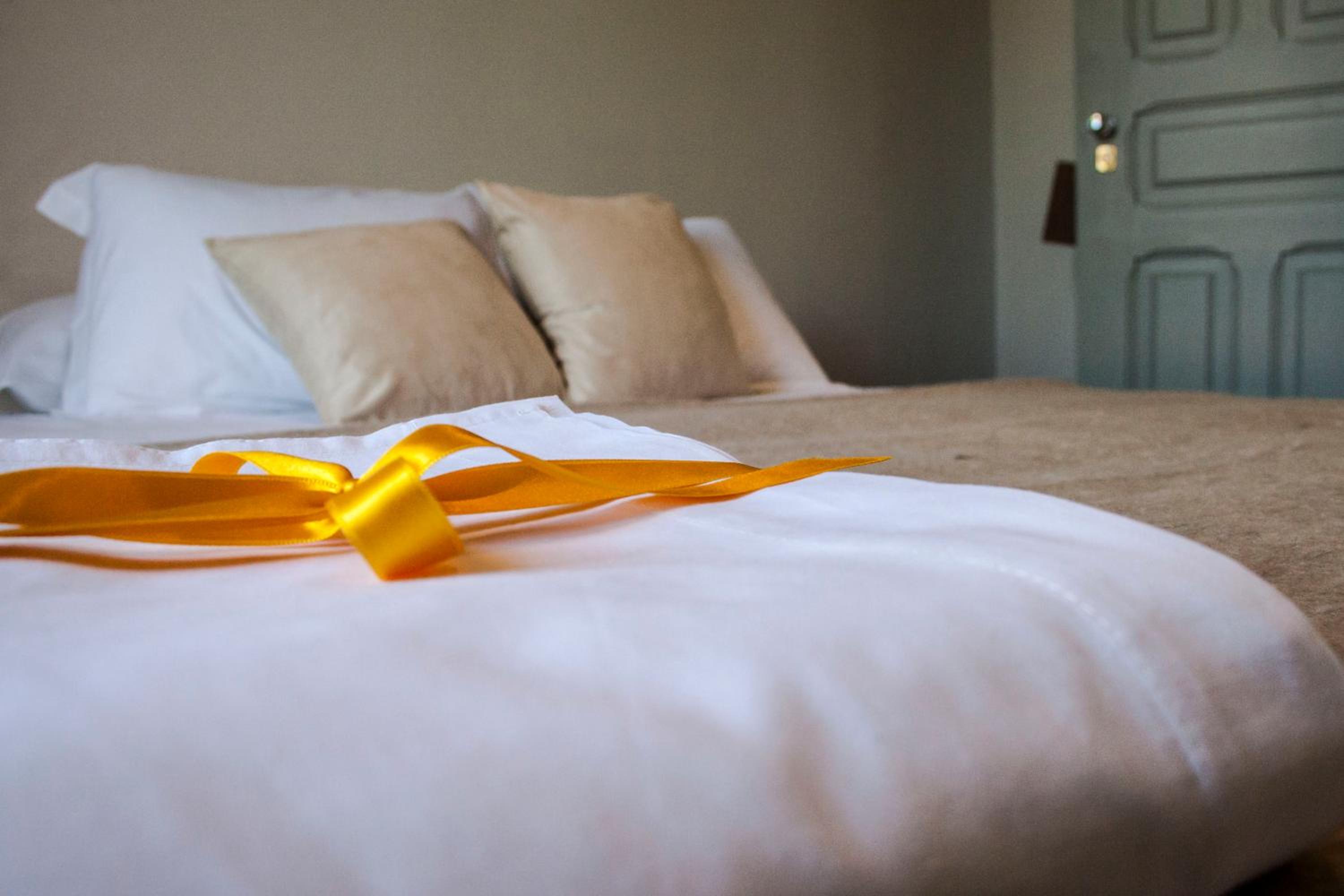 Romantic Package in Double Room with Shared Bathroom photo 3