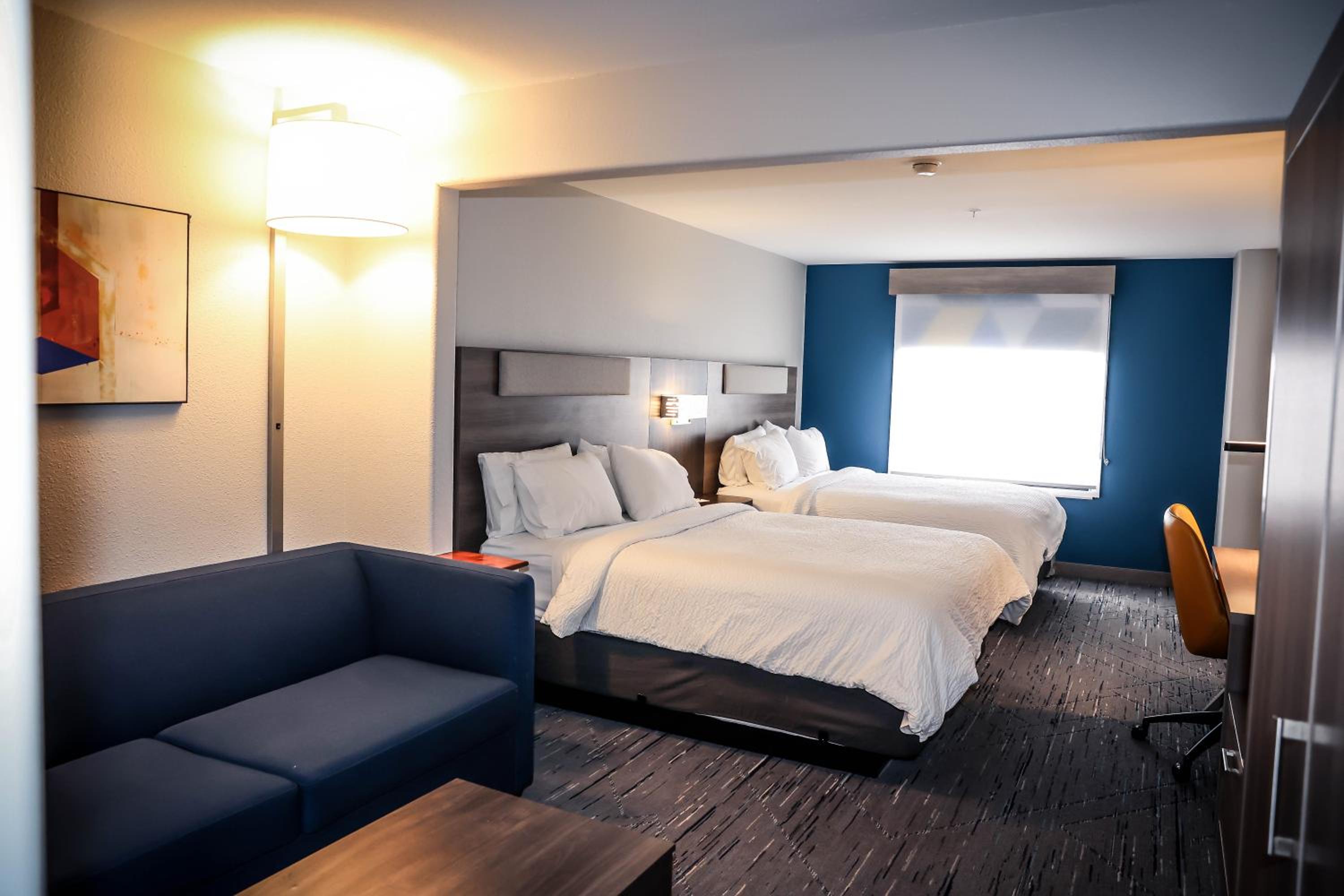 Suite with Two Queen Beds - Hearing Accessible - Photo 1
