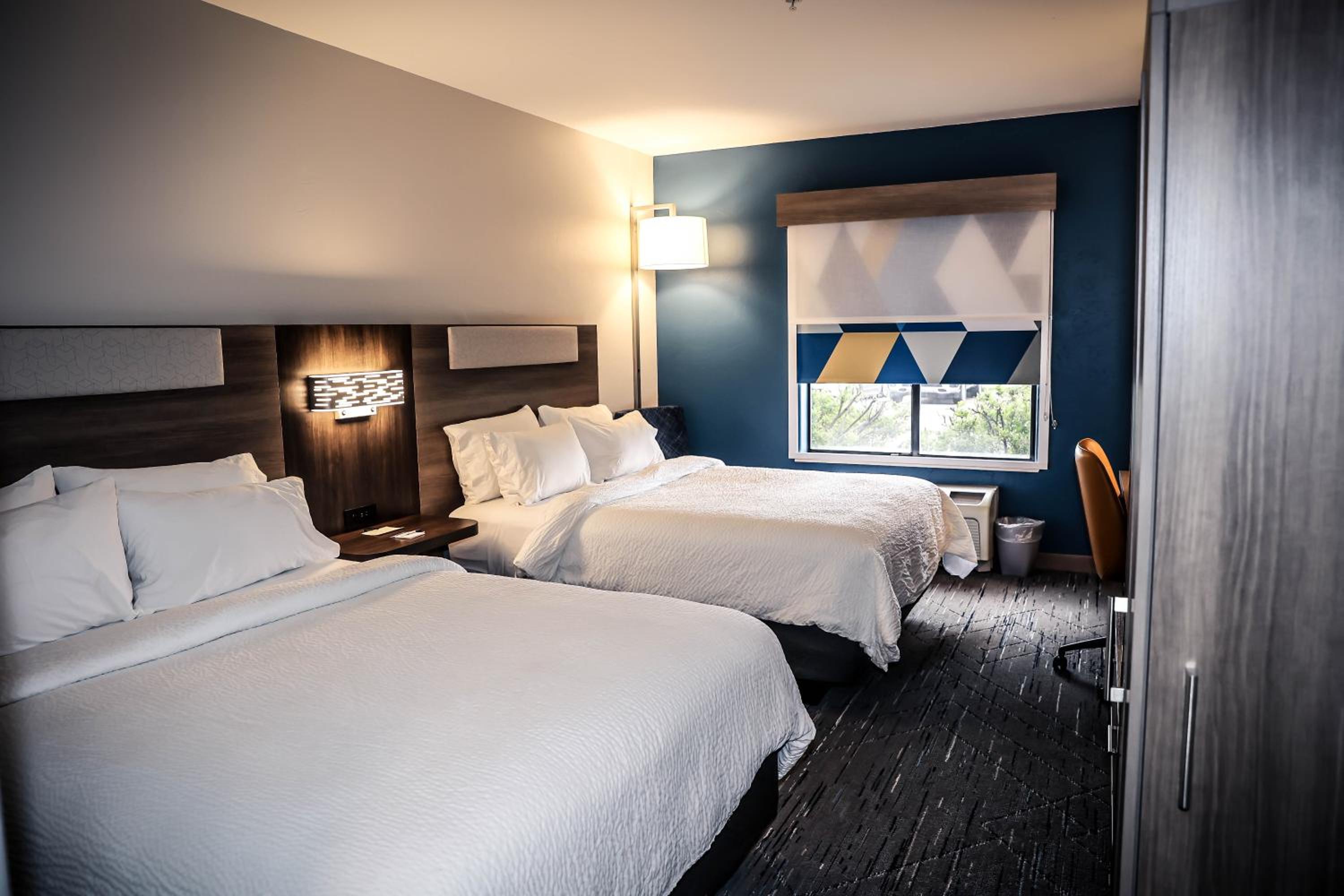 Standard Room - Photo 1