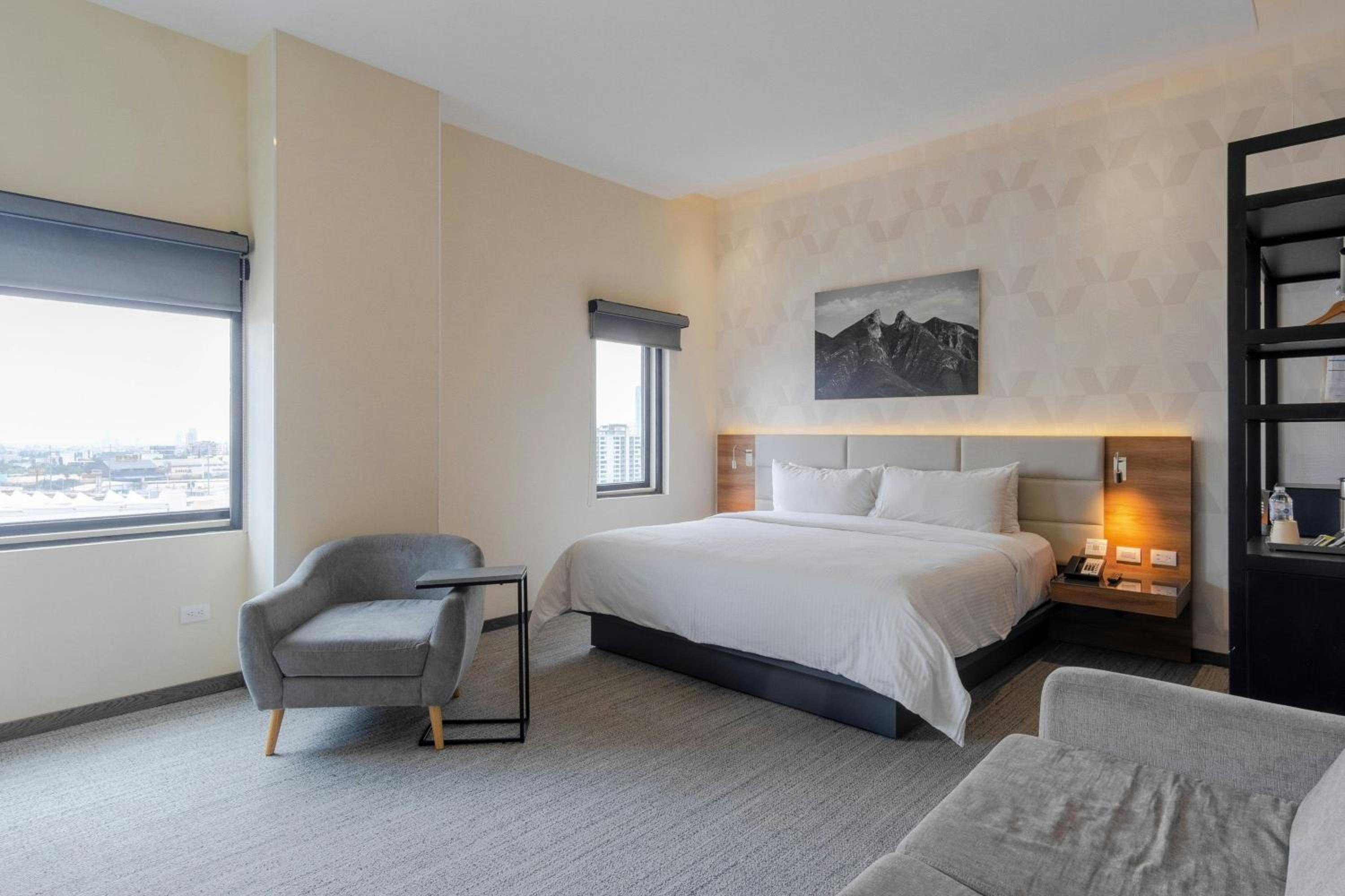 King Suite with Sofa Bed and City View - Photo 2