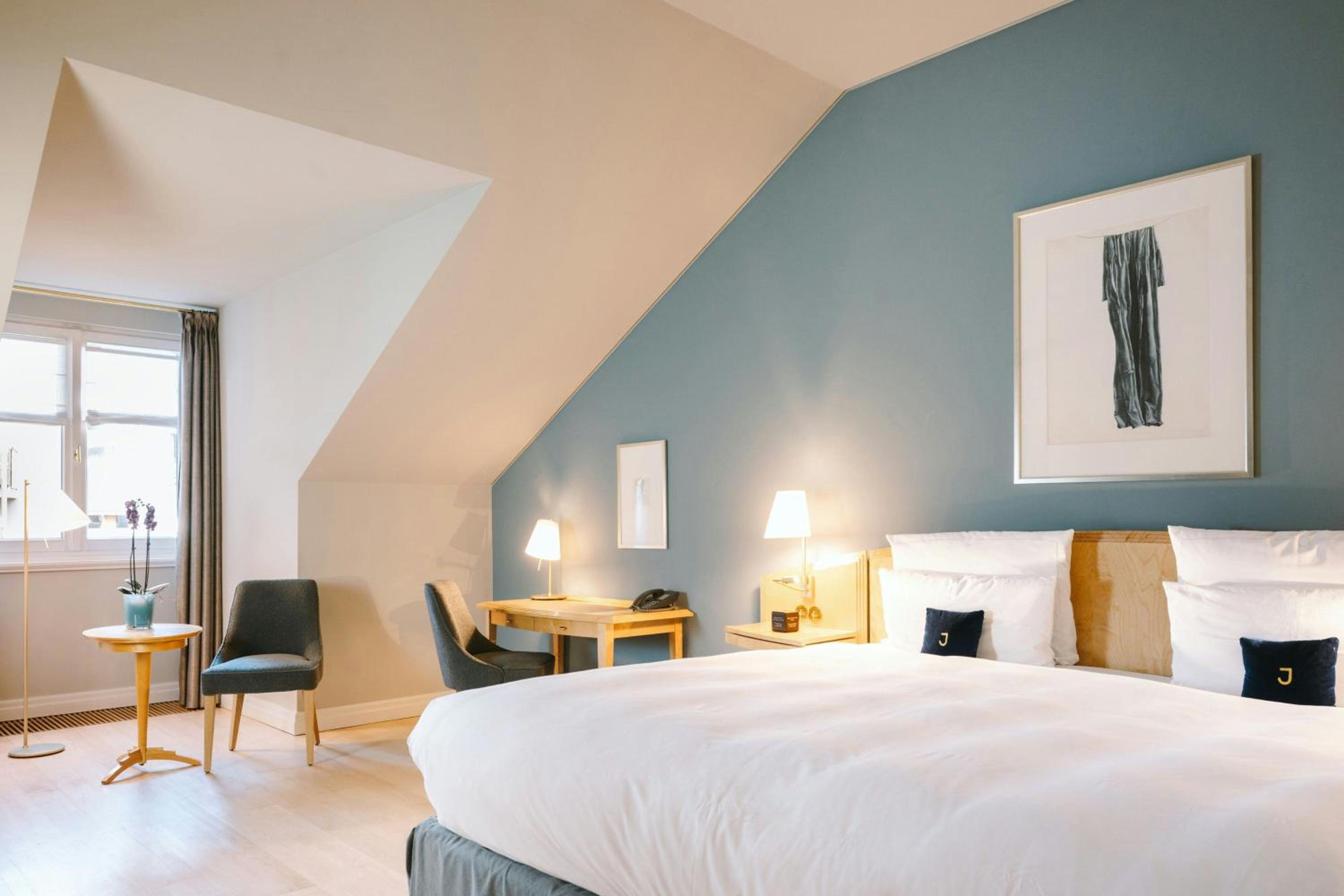 Standard Double Room with City View photo 2