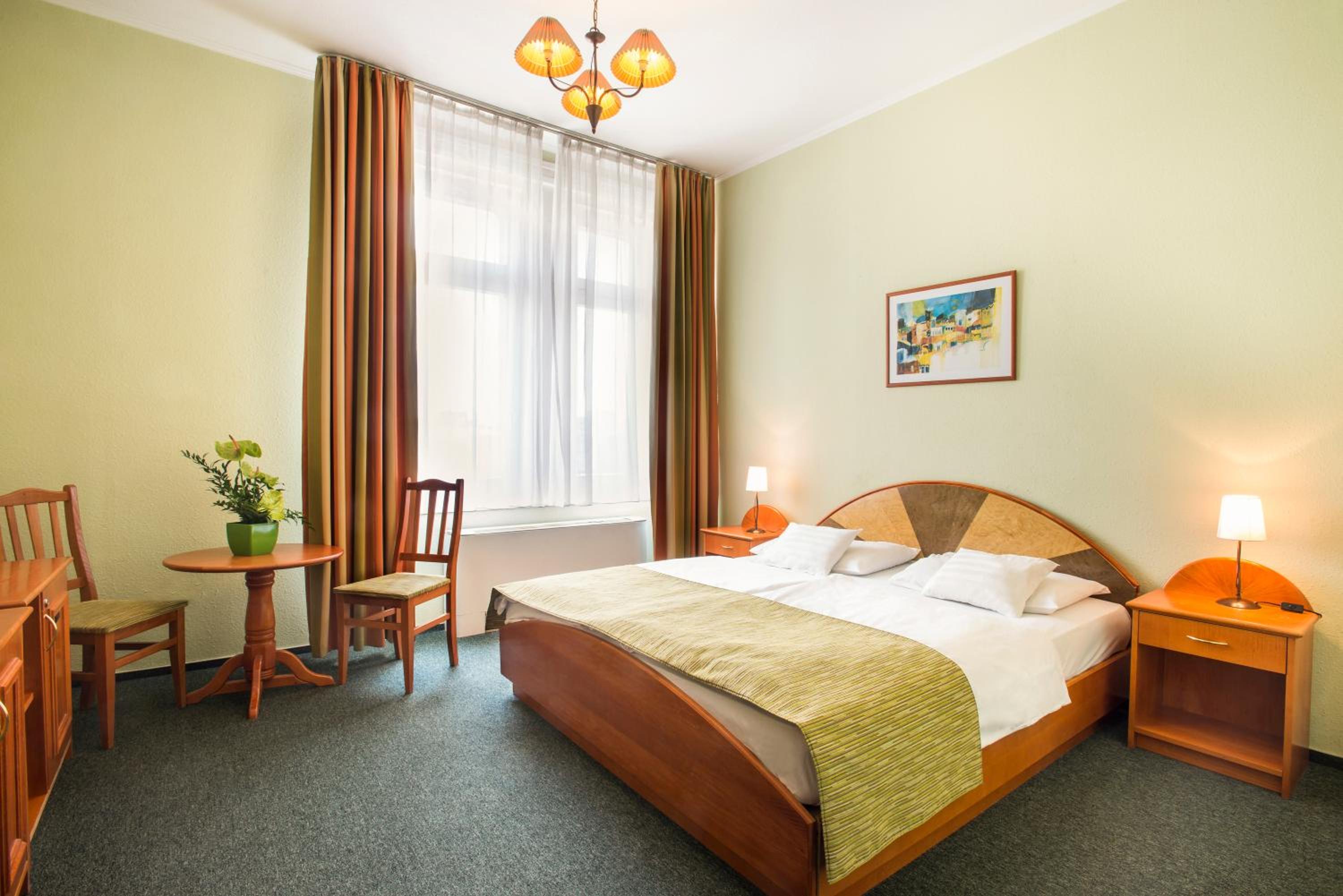 Double or Twin Room - Photo 7