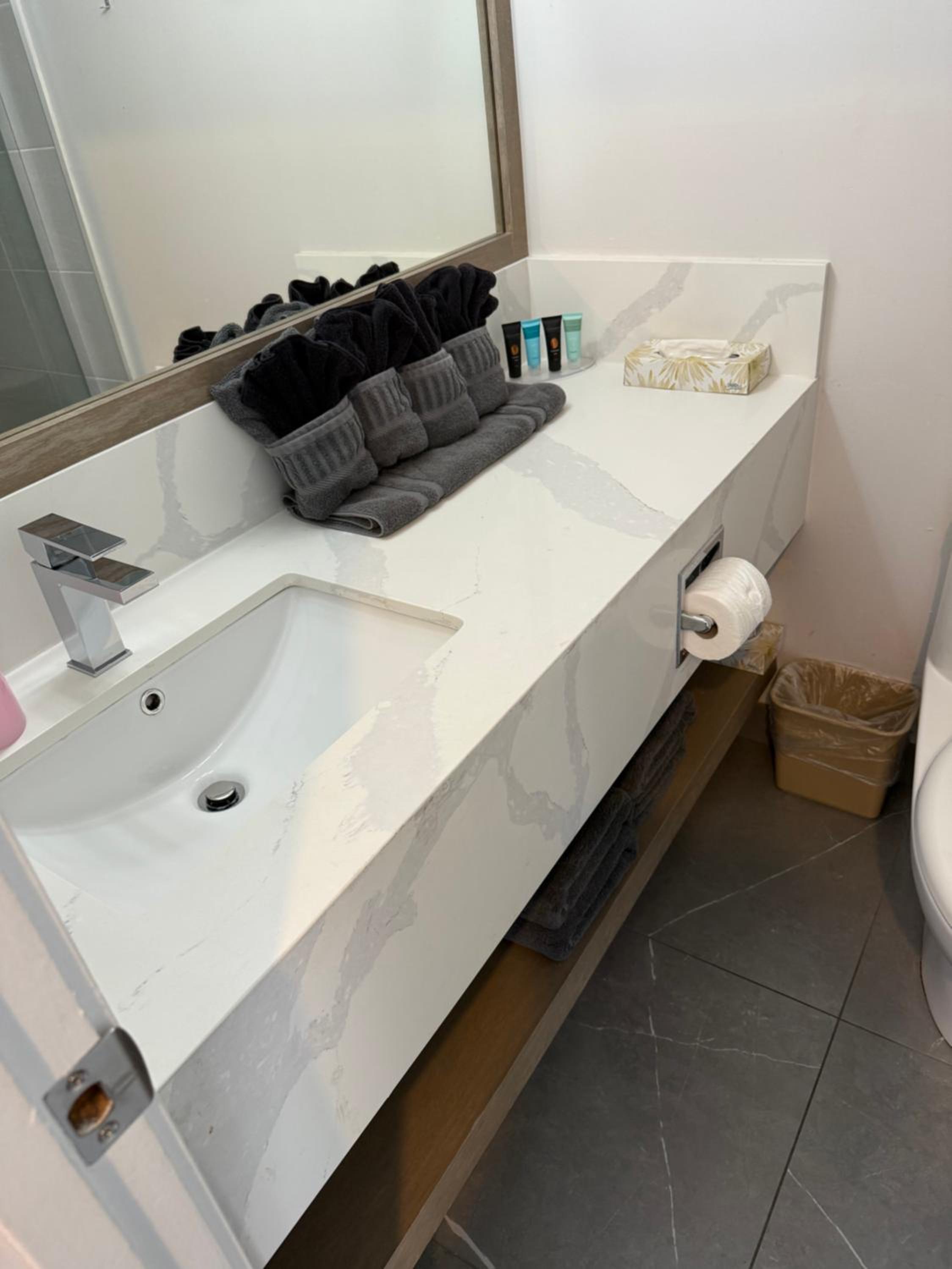 Deluxe Double Room with Sea View photo 2