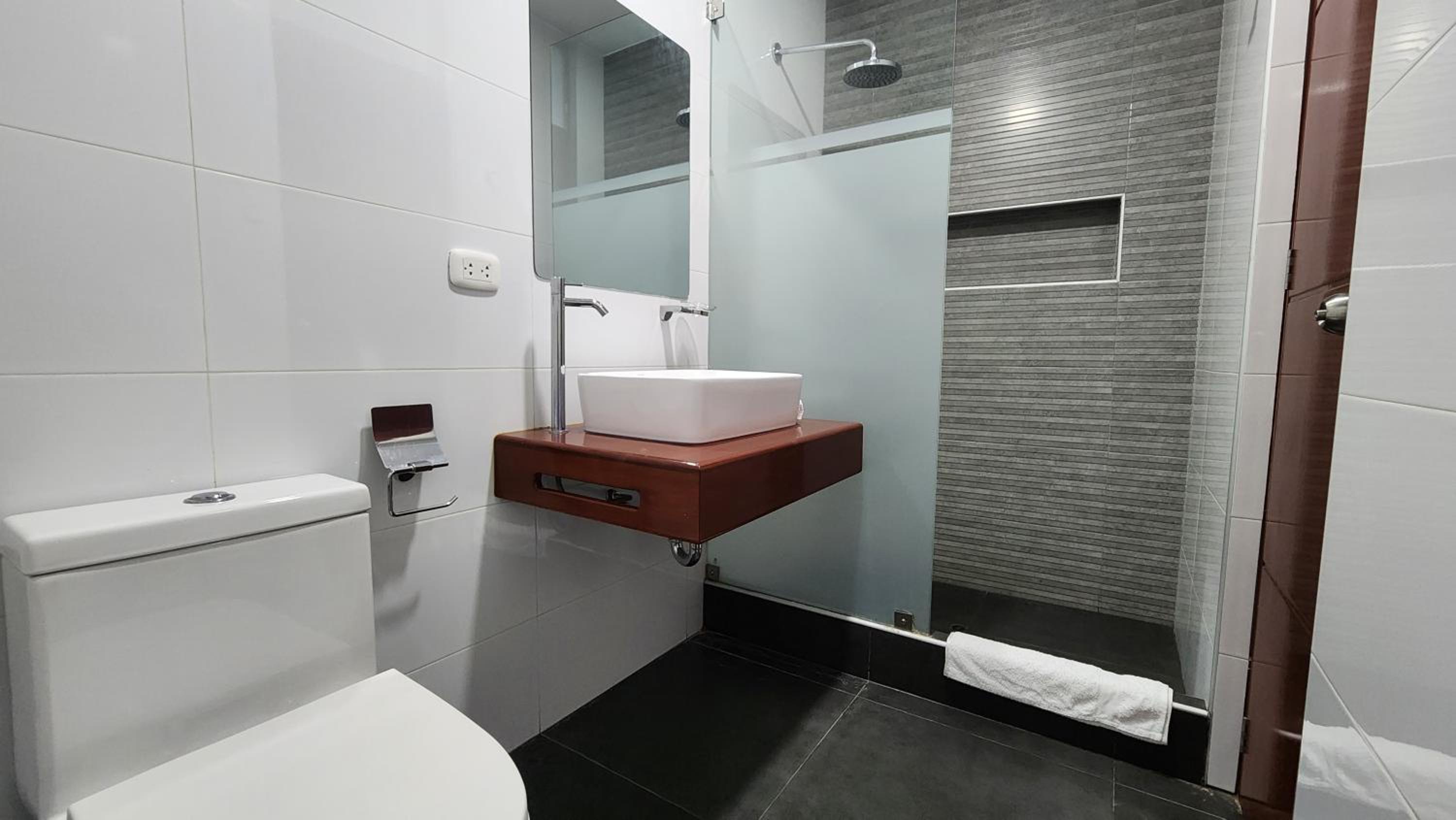 Superior Triple Room photo 3